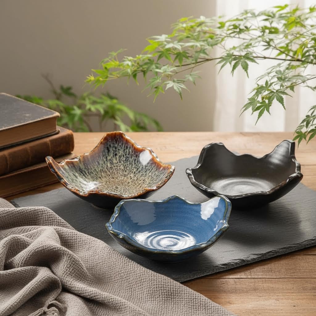 TANMESSO Small Ceramic Decorative Bowl with Irregular Rim Reactive Glaze Candy Dish Japanese Style Table Decor (Blue)