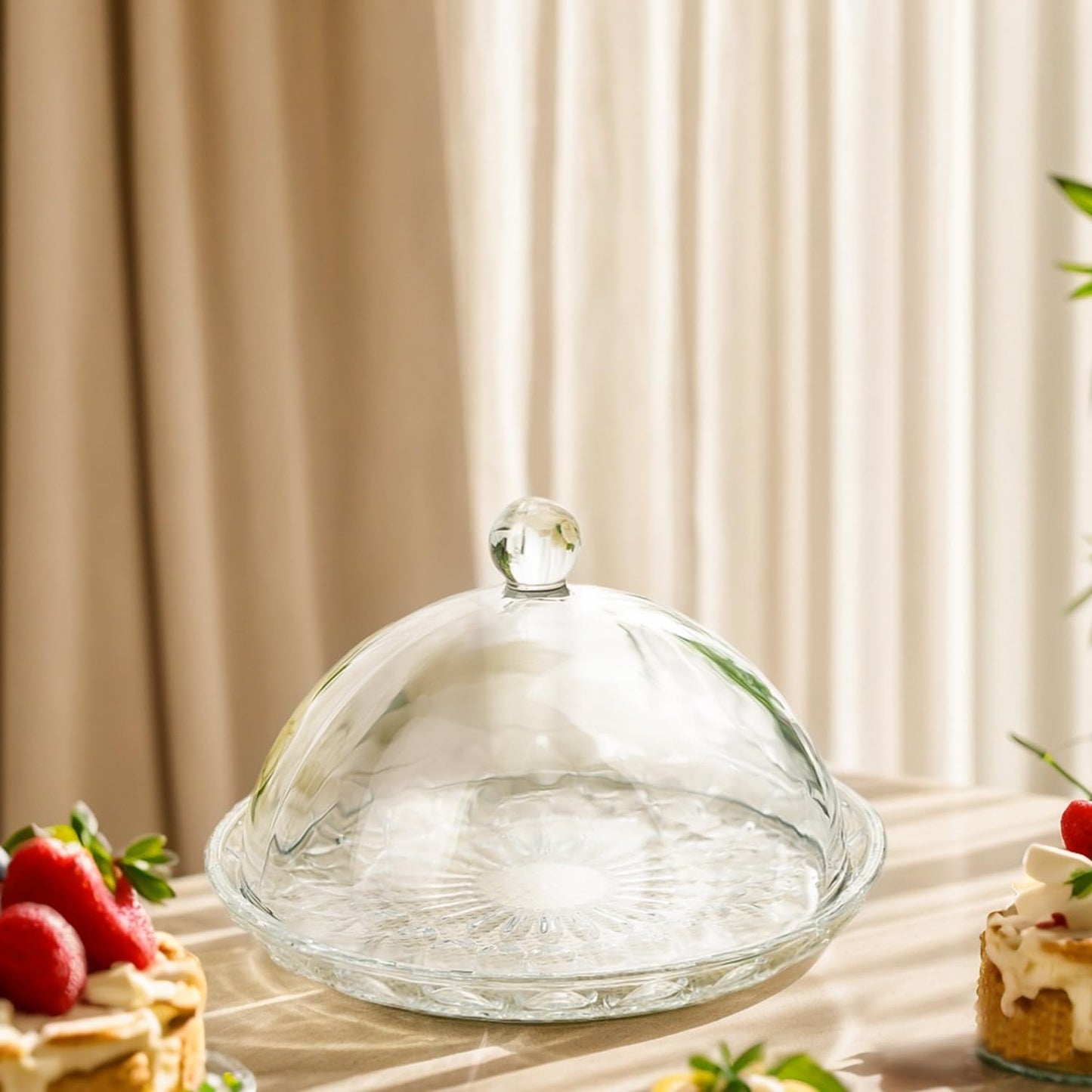 kanpura 7'' Clear Glass Cake Stand with Dome Lid Crystal Cake Holder Covered Versatile Glass Dome Dessert Plate for Christmas Party Table Centerpiece