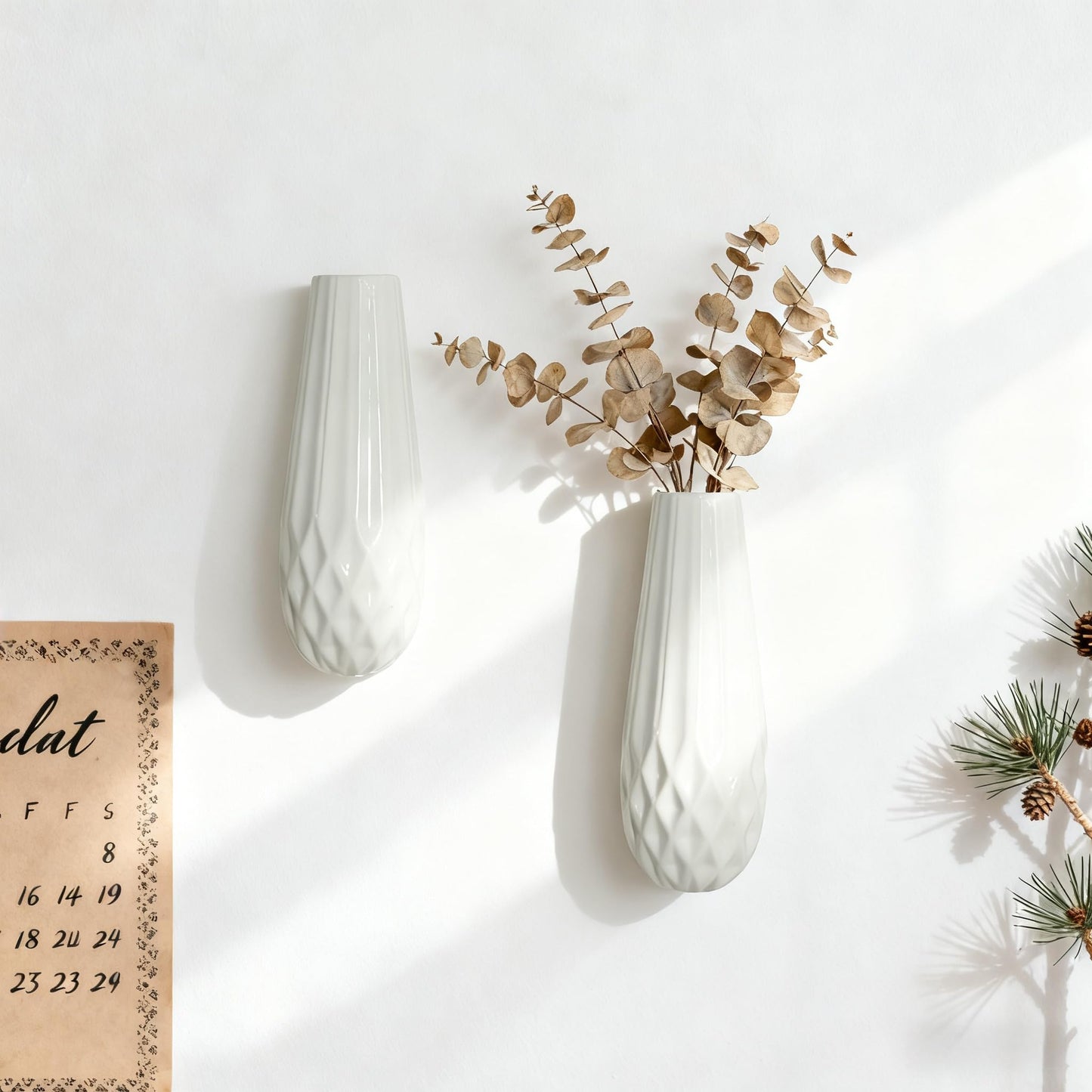 2 Pack GDSZJLJ Artistic Wall Ceramic Vase, White Hanging Vase That Turns Flowers Into Wall Art, Decorative Ceramic Sconce Vase