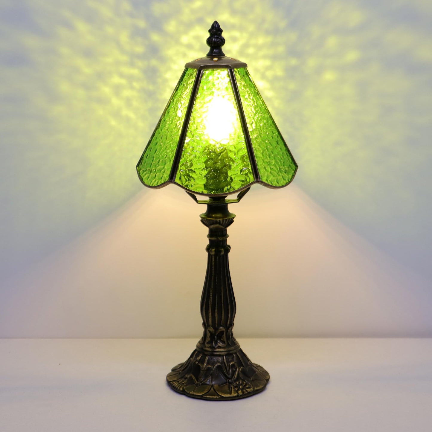 MQYXH Tiffany Style Table Lamp Green Rippled Stained Glass Lamp 14 Inch