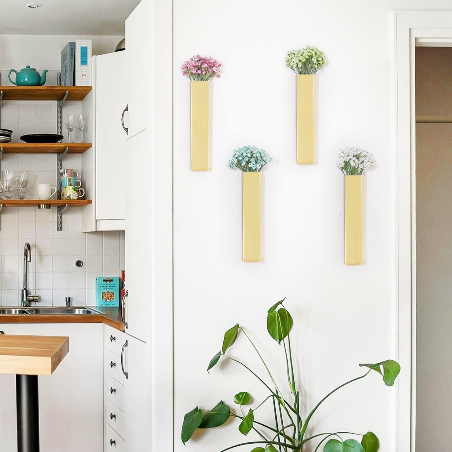 Pretty Jolly Wall Decor Babys Breath Metal Planter Modern Boho Home Vase,Artificial Flowers Indoor Wall Sculpture for Living Room, Bedroom White Set of 2 Gold
