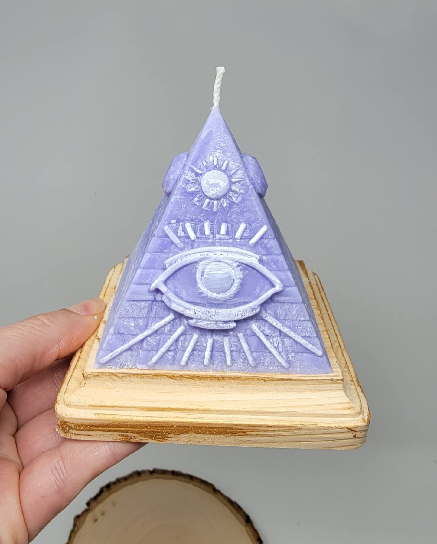 Luxury Pyramid Candle with Reiki-Infused Crystals & Hidden Treasures – Gift-Ready, Eye of Horus Design, Eco-Friendly Wax - Purple