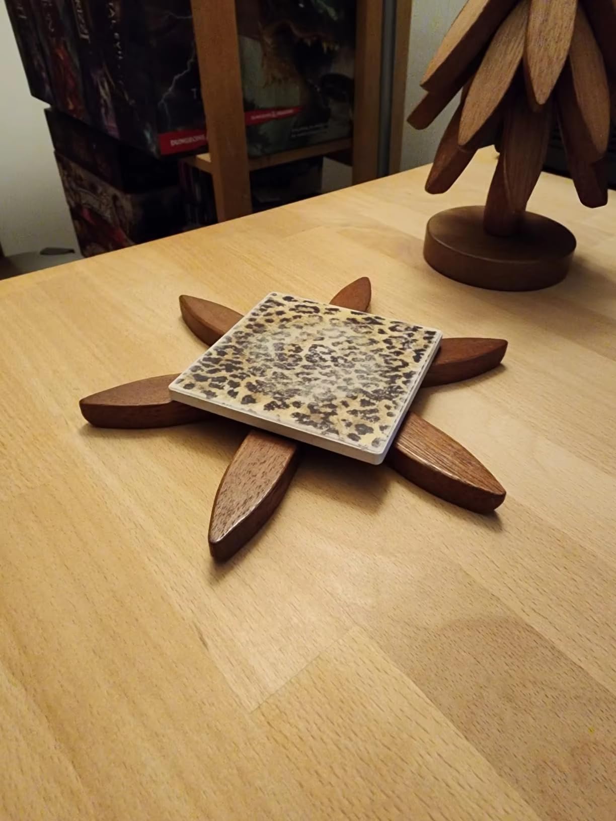Tree Shape Trivet Set β 4 Wooden Trivets + 1 Stand for Hot Dishes, Pots, Bowls, Teapots, and Hot Pan Holders (Walnut)