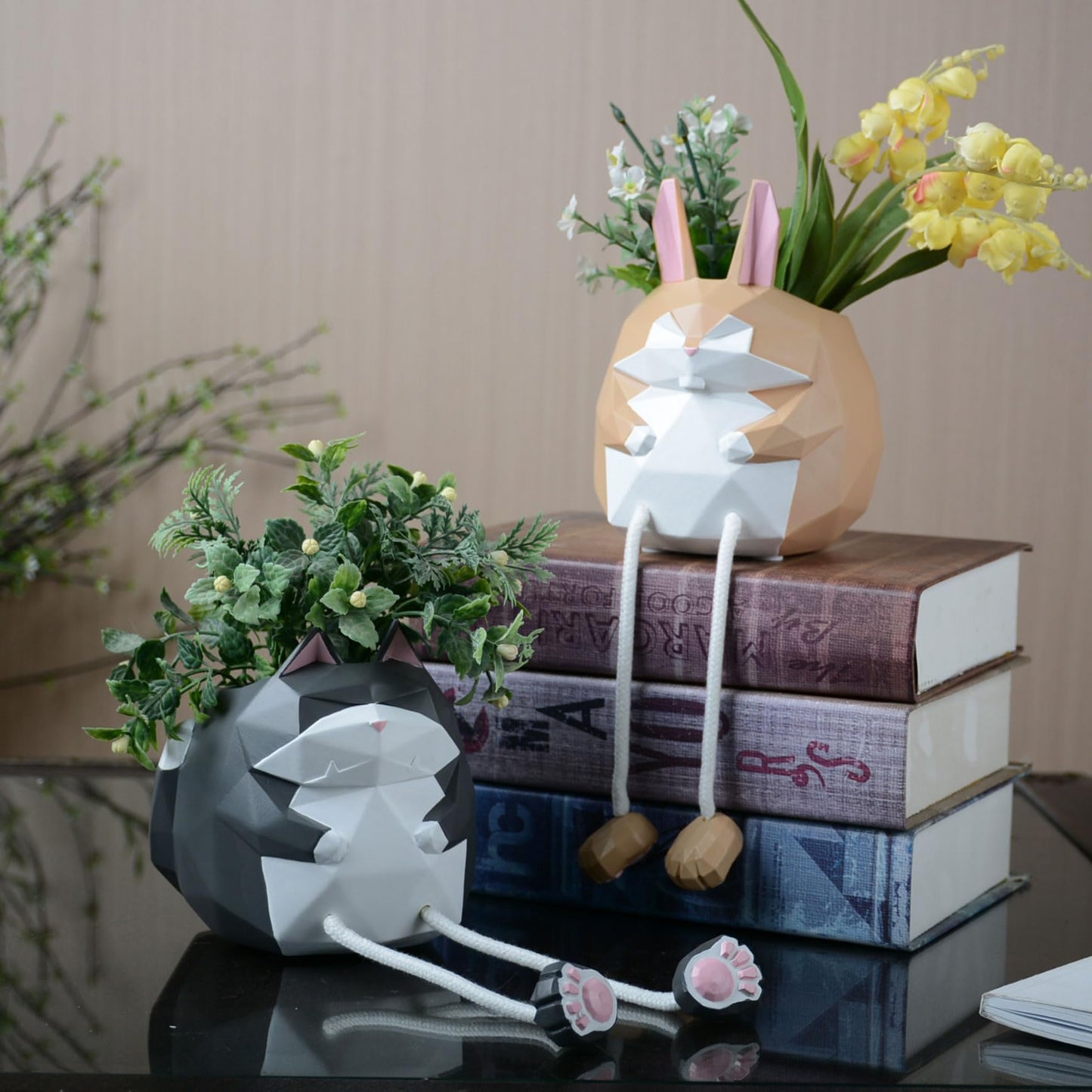 HAUCOZE Rabbit Statue Planter Succulent Pot Modern Decor Sculpture 5.9 Inch