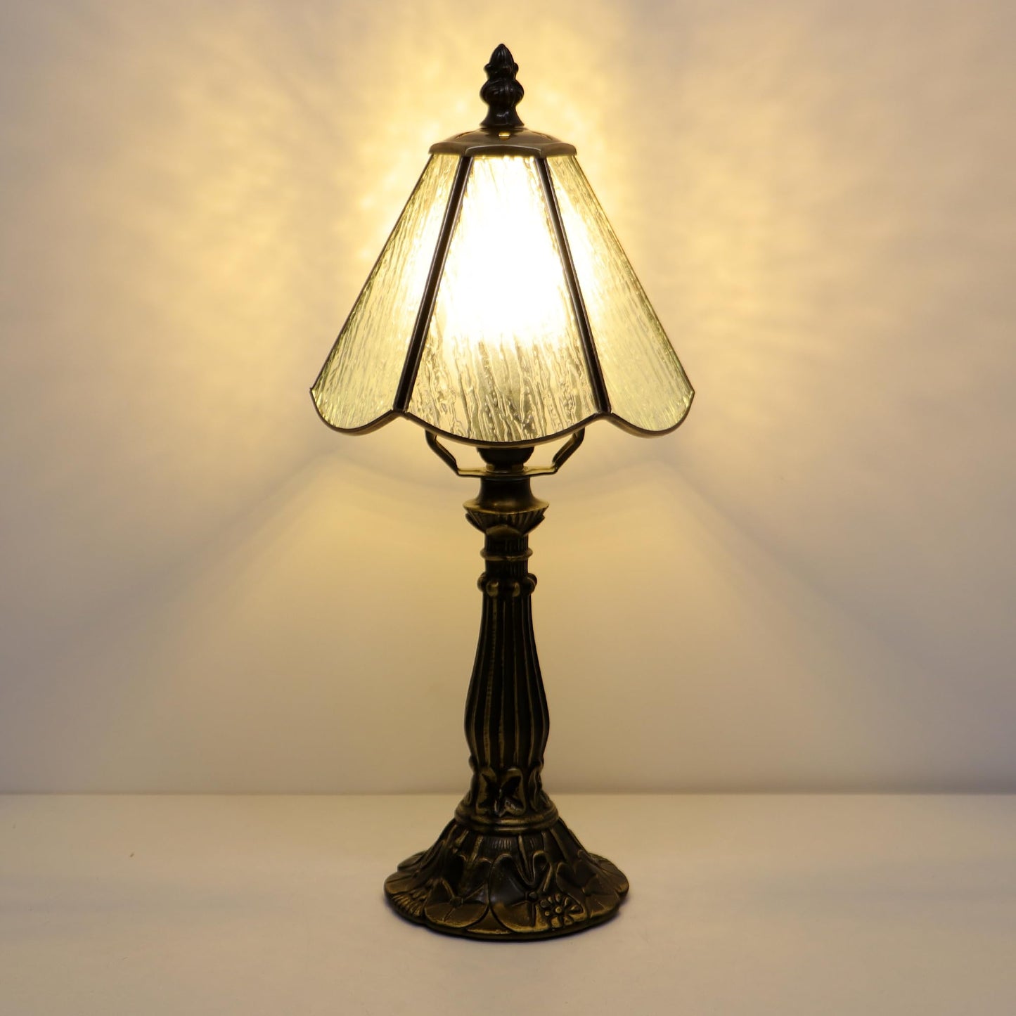 MQYXH Small Tiffany Style Table Lamp White Bark Stained Glass Lamp 14 Inch