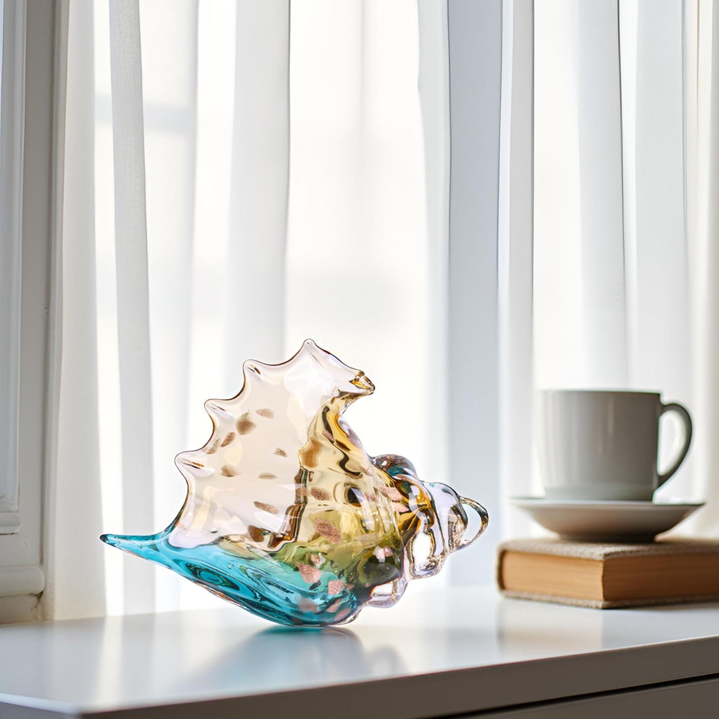 XMGZQ Hand Blown Glass Conch Statue,Sea Glass Art Figurine, Coastal Home Decor with Sea Shells, Living Room TV Stand Above Cabinet,Bookcase,Beach Decoration,Entryway Conch Horn Figurines
