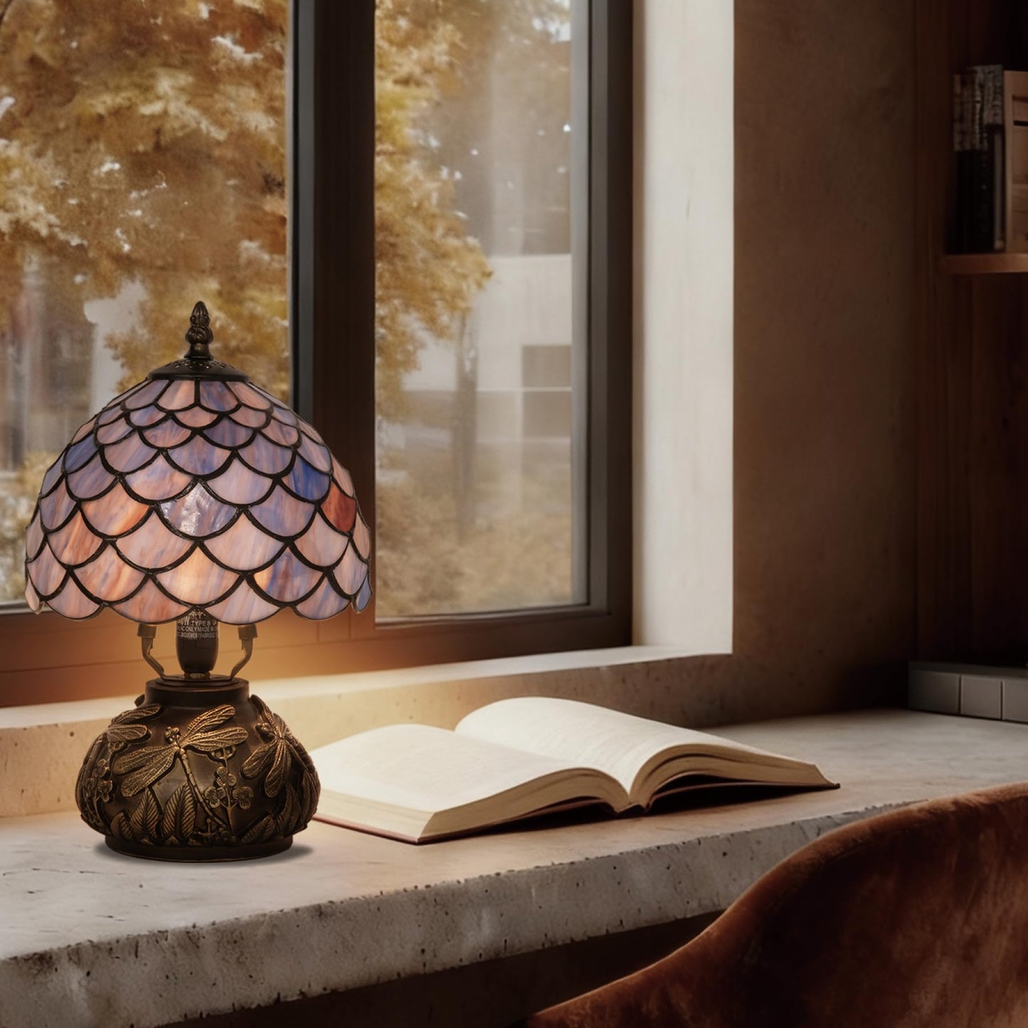 GILGGAK Tiffany Style Table Lamp, Gradient Stained Glass Wisteria Desk Lamp with Antique Bronze Dragonfly Resin Base, Vintage Accent Bedside Light for Bedroom Living Room 8x12 Inch (Blue Fish Scales)