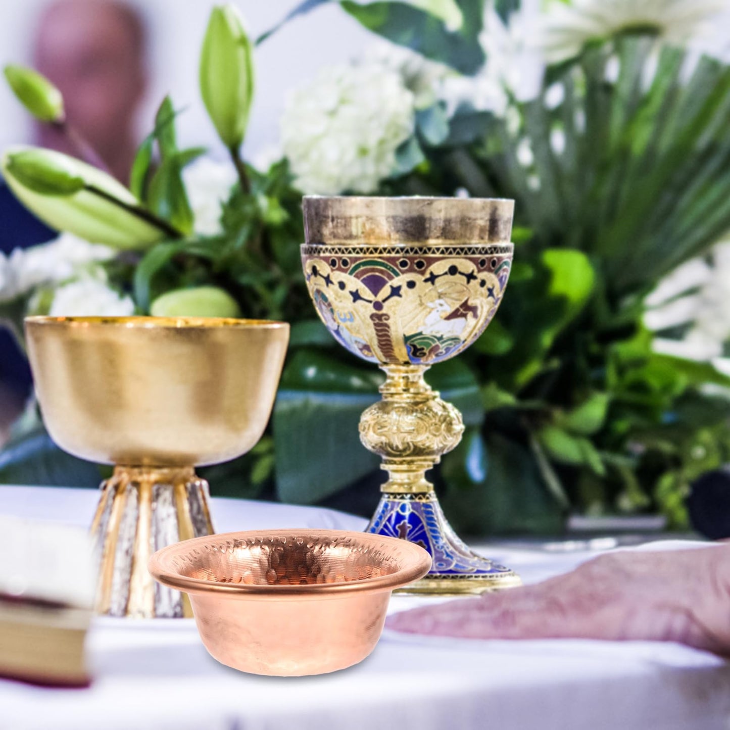 AOKWAWALIY 2pcs Buddhist Cup Copper Offering Bowl Home Decorative Bowl Holy Water Cup Hammered Meditation Dollhouse Decorations Holds Incense Offerings Healing Crystals Water