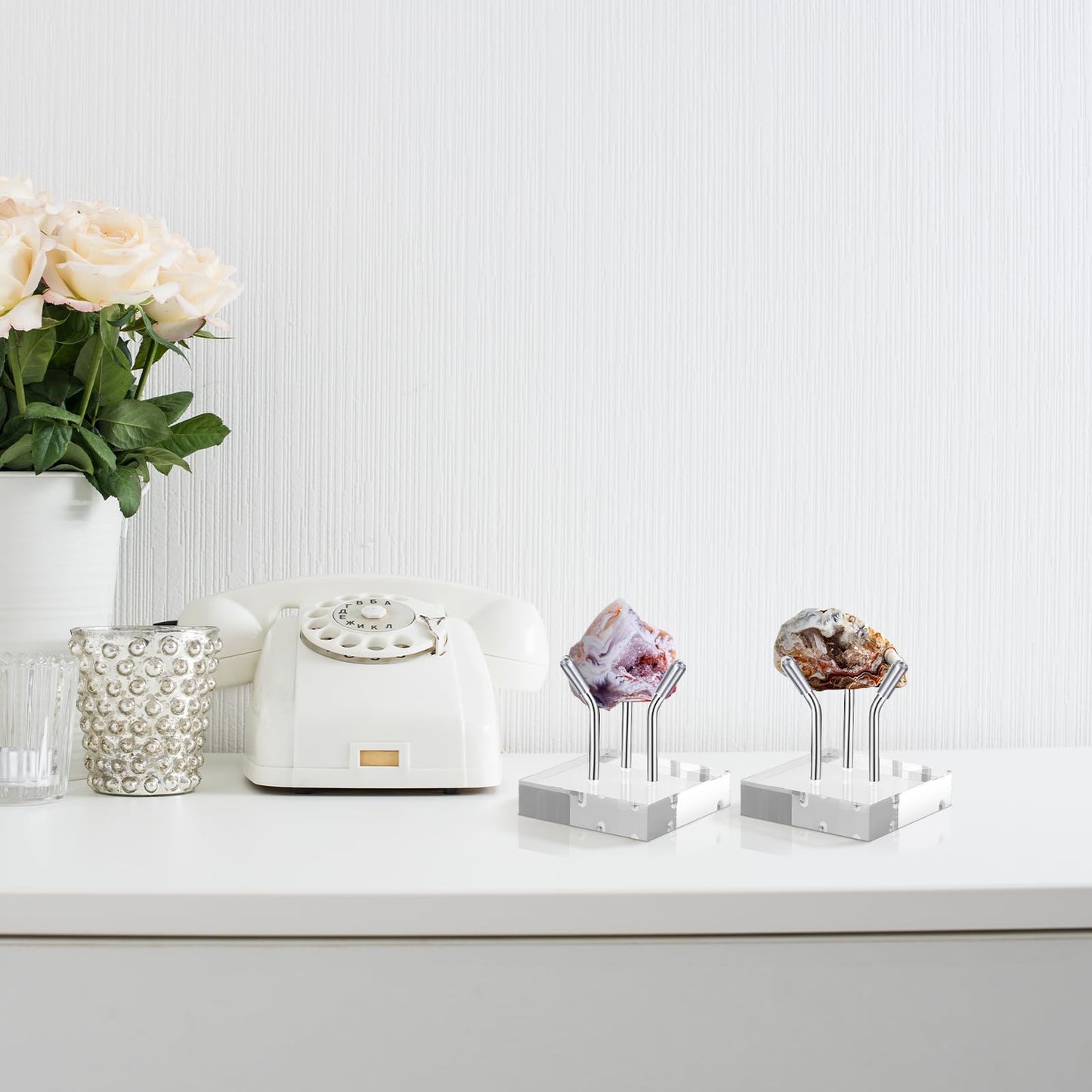 RattanView 8 Pack Clear Acrylic Geode Display Stand, 3 Peg Metal Rock Crystal Display Stand Small Collectibles Easel Holder for Minerals Crystals Coral Fossils Agate, 1.6 x 1.6 x 1.6 Inch