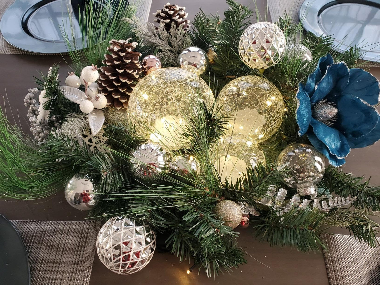 Crackle Globe LED Lamp Battery Operated – Gold Mercury Glass Ball Light for Festival Christmas Decoration, Living Room Indoor Decor (Batteries NOT Included, 3 Sizes Available)