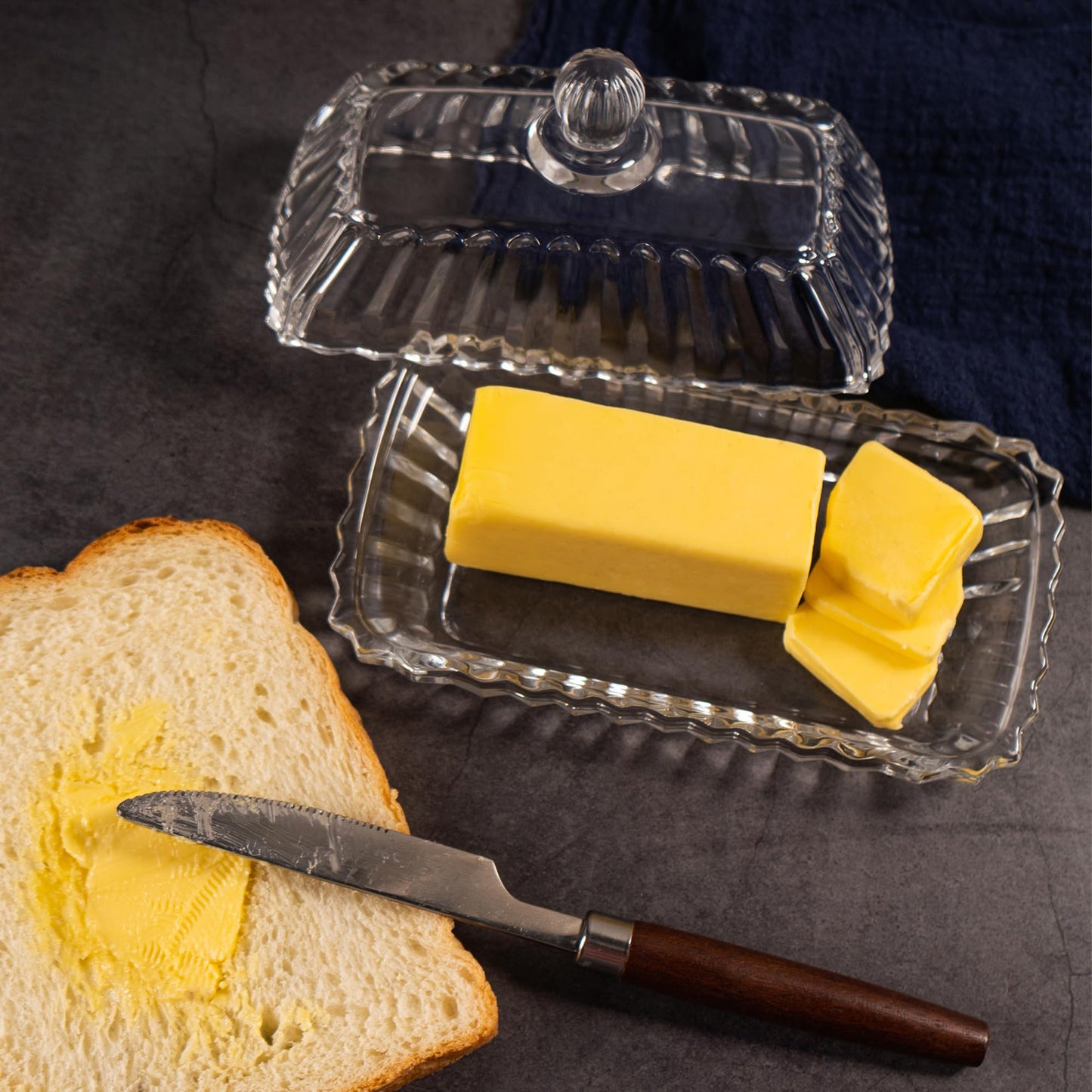 Clear Glass Butter Dish with Lid, Covered Butter Stick Holder Tray, Crystal Glass Butter Storage Container for Fridge Countertop