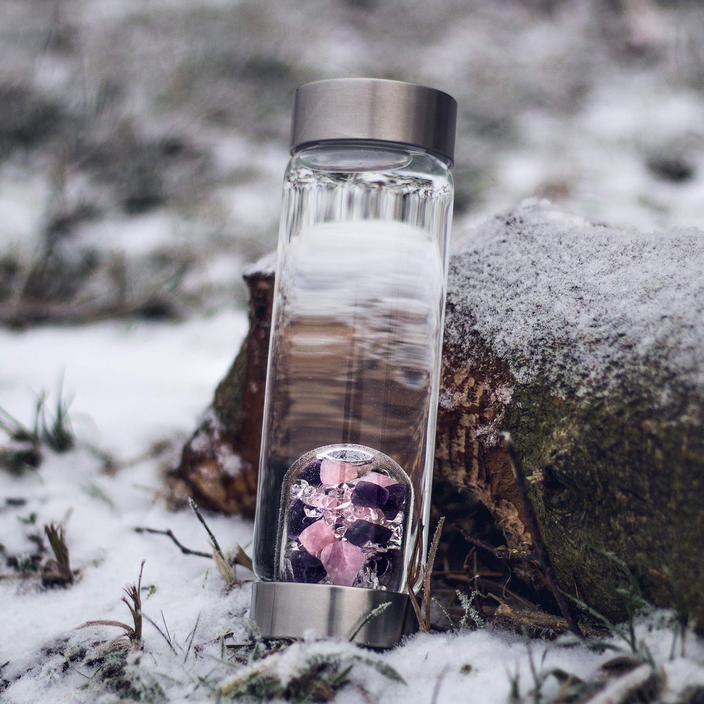 VitaJuwel ViA WELLNESS - Crystal Water Bottle with Amethyst, Rose Quartz & Clear Quartz - Balance, Relaxation & Clarity