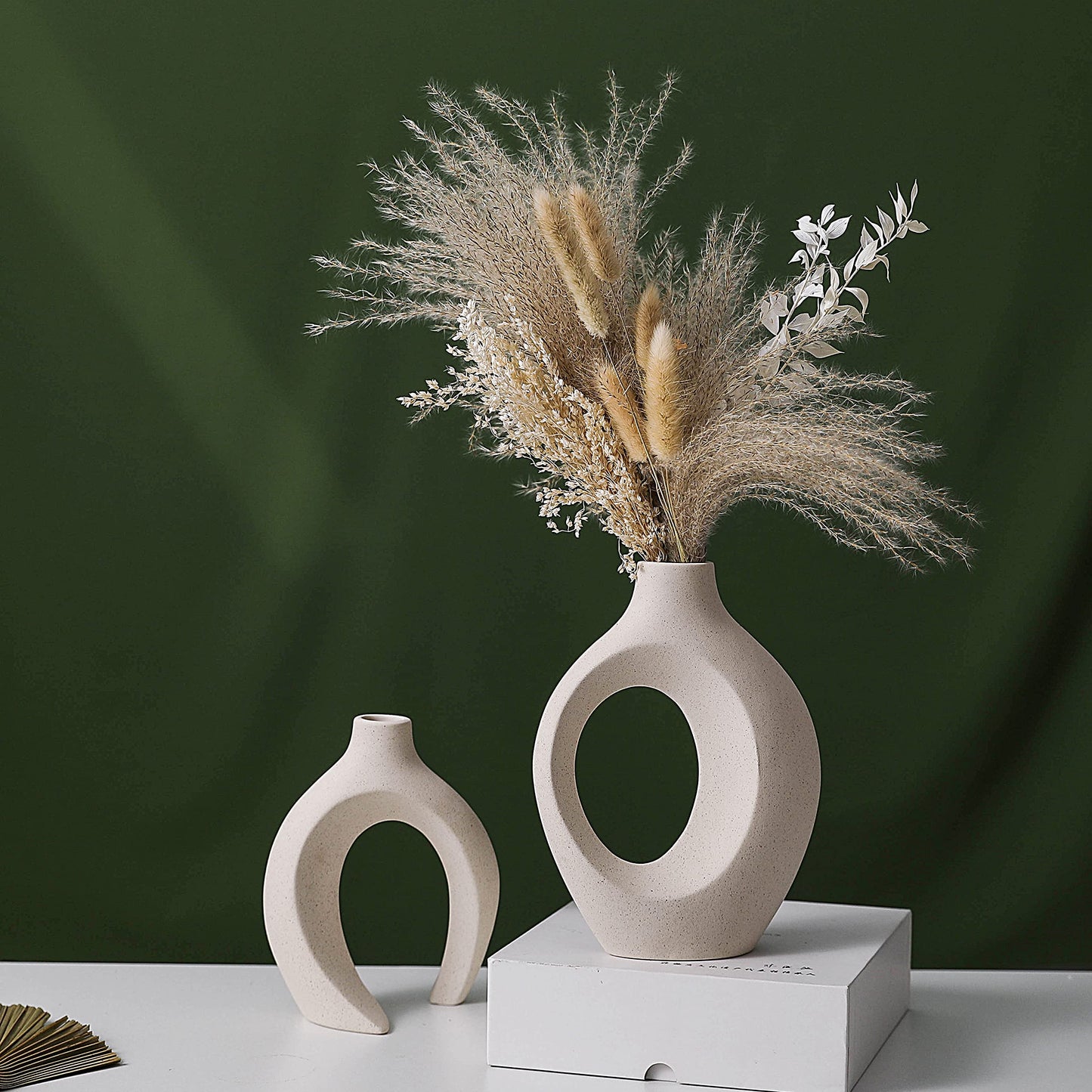 Ceramic Vase Set - 2 Flower Donut Modern Vases for Home Décor, Creative White Vases Minimalism Style Decor Vase Table Vase for Living Room Entryway Bookshelf Mantel Centerpieces Shelf