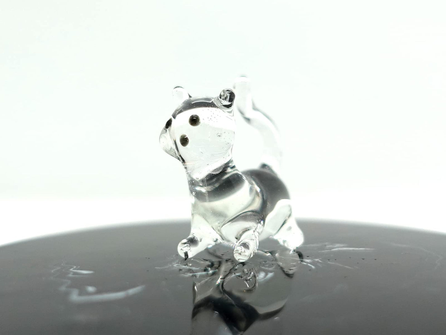 Sansukjai Tiny Cat Miniature Glass Figurine – Handmade Blown Glass Animal – Cute Collectible Cat Sculpture – Fairy Garden Pet Décor Gift (Clear Sit)