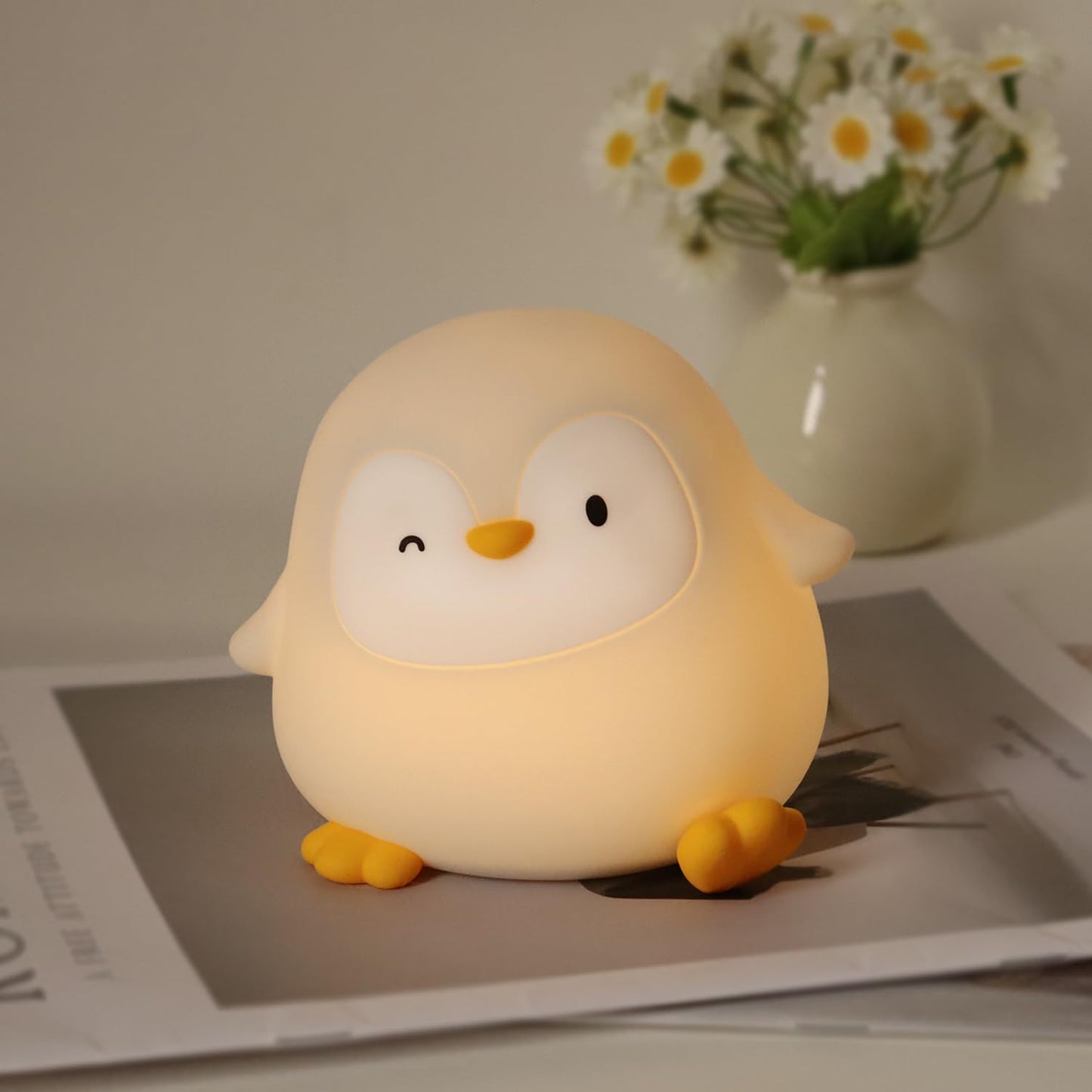 Rytinazzz Silicone Night Light for Kids, 50H Long Battery Penguin Lamp, Gift for Kids, Rechargeable Tap Control, Soft Dimmable Bedside Light with Timer