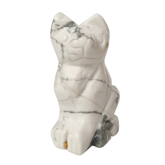 Gemgogo Natural White Howlite Turquoise Crystals and Healing Stones, Pocket Carved Lucky Cat Figurines Collectibles 2 Inches Room Decor