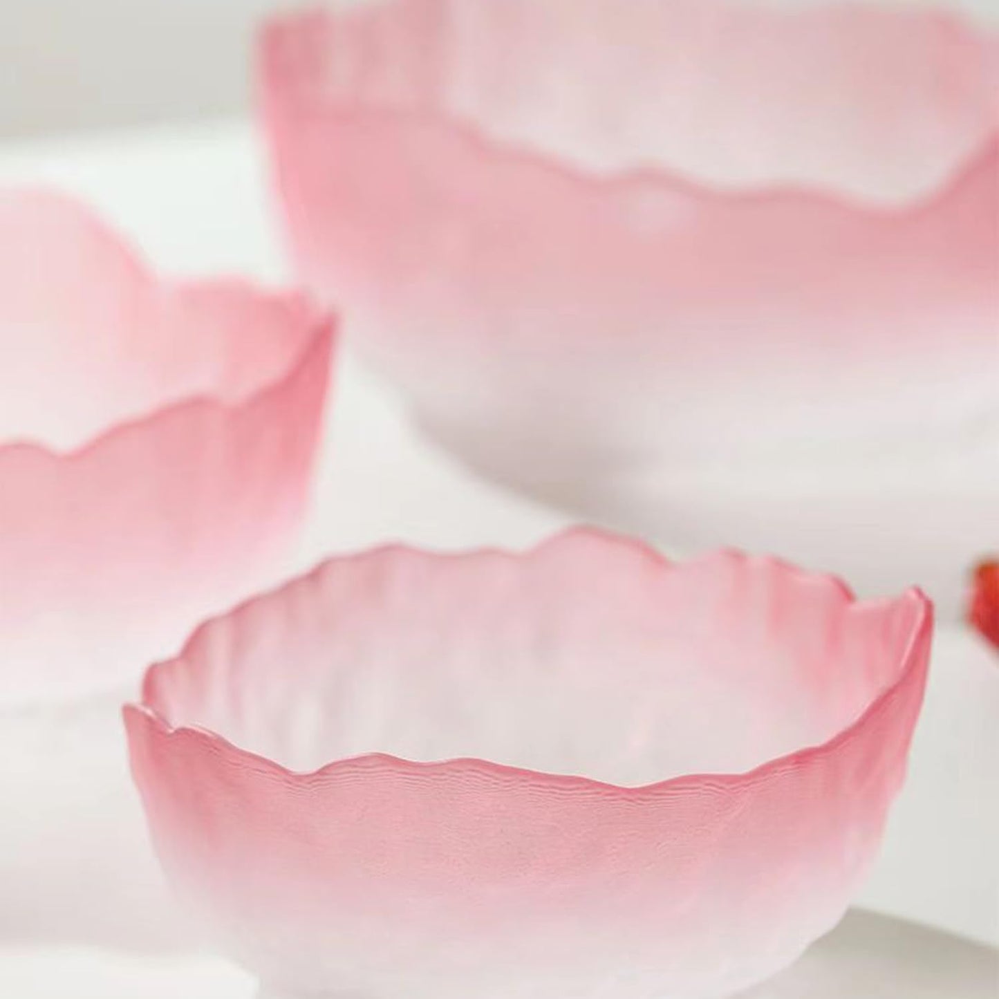 SYXLTSH Glass Salad Bowl Irregular Lotus Flower Shape Serving Bowls, Mixing Nut Bowls for Kitchen Fruist, Snack, Dessert, and Ice Cream Candy Dishes (Crystal Gradient Pink, 6.5")
