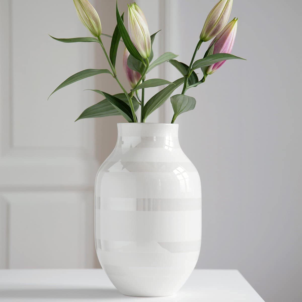 Kahler Omaggio Vase | Hand-Painted Faience | Mother of Pearl | 12.2 Inch