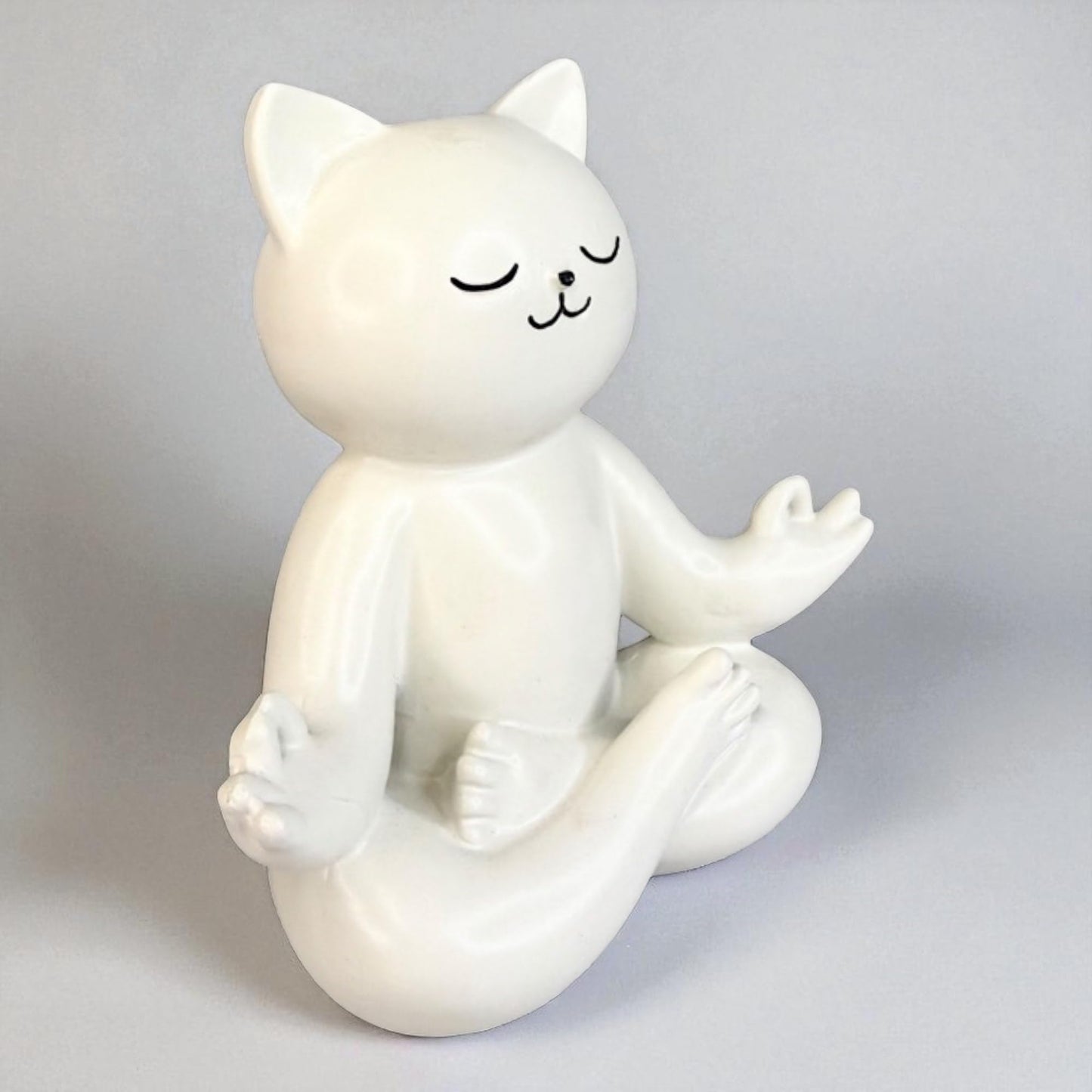Top Brass Yoga Cat Figurine – Playful White Resin Zen Kitty Statue for Home Meditation Décor, Fun Gift for Pet Lovers & Yogis