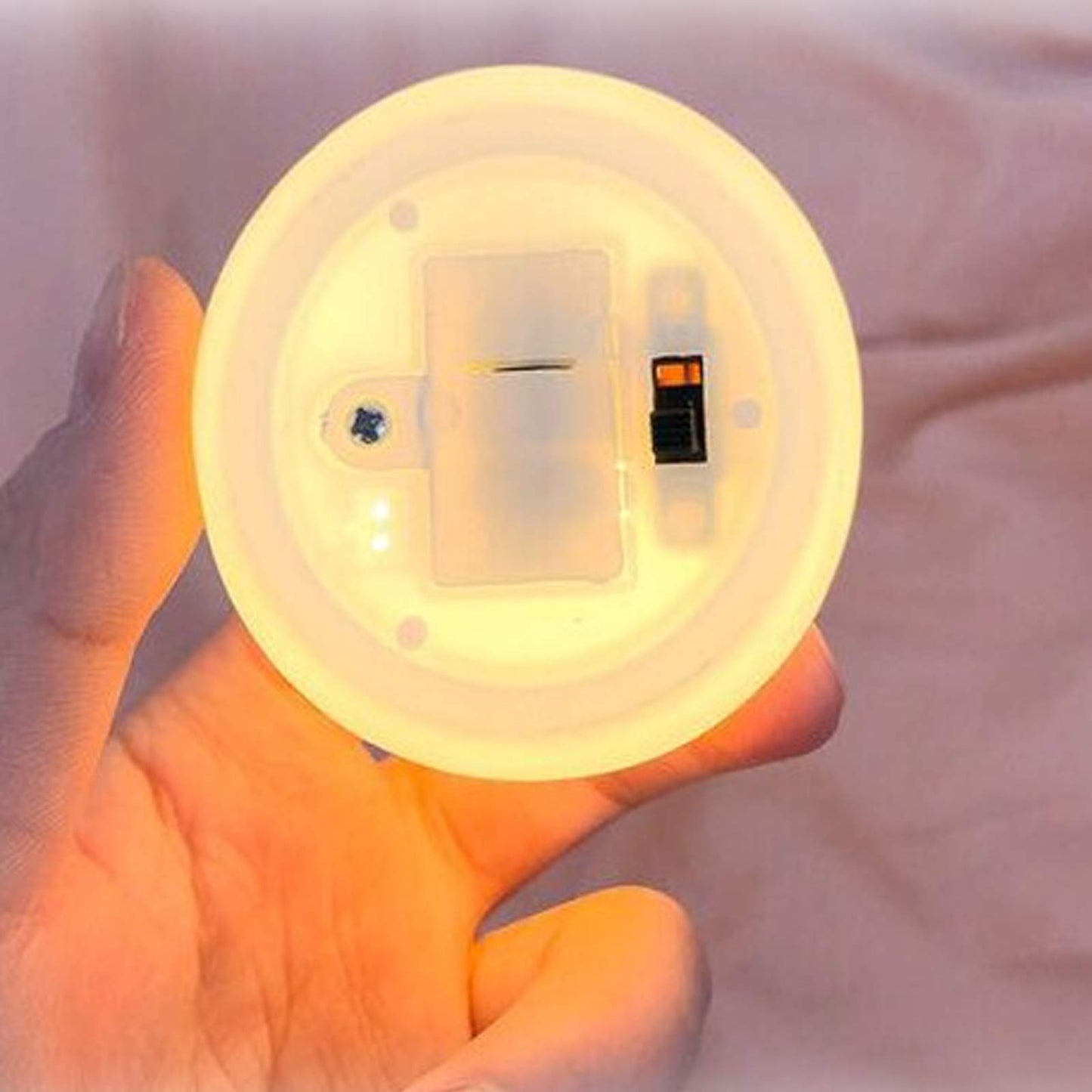 BinaryABC Ceramics Shell Pearl Light Led Lamp Portable Night Light Tabletop Light,Christmas Gift(White)