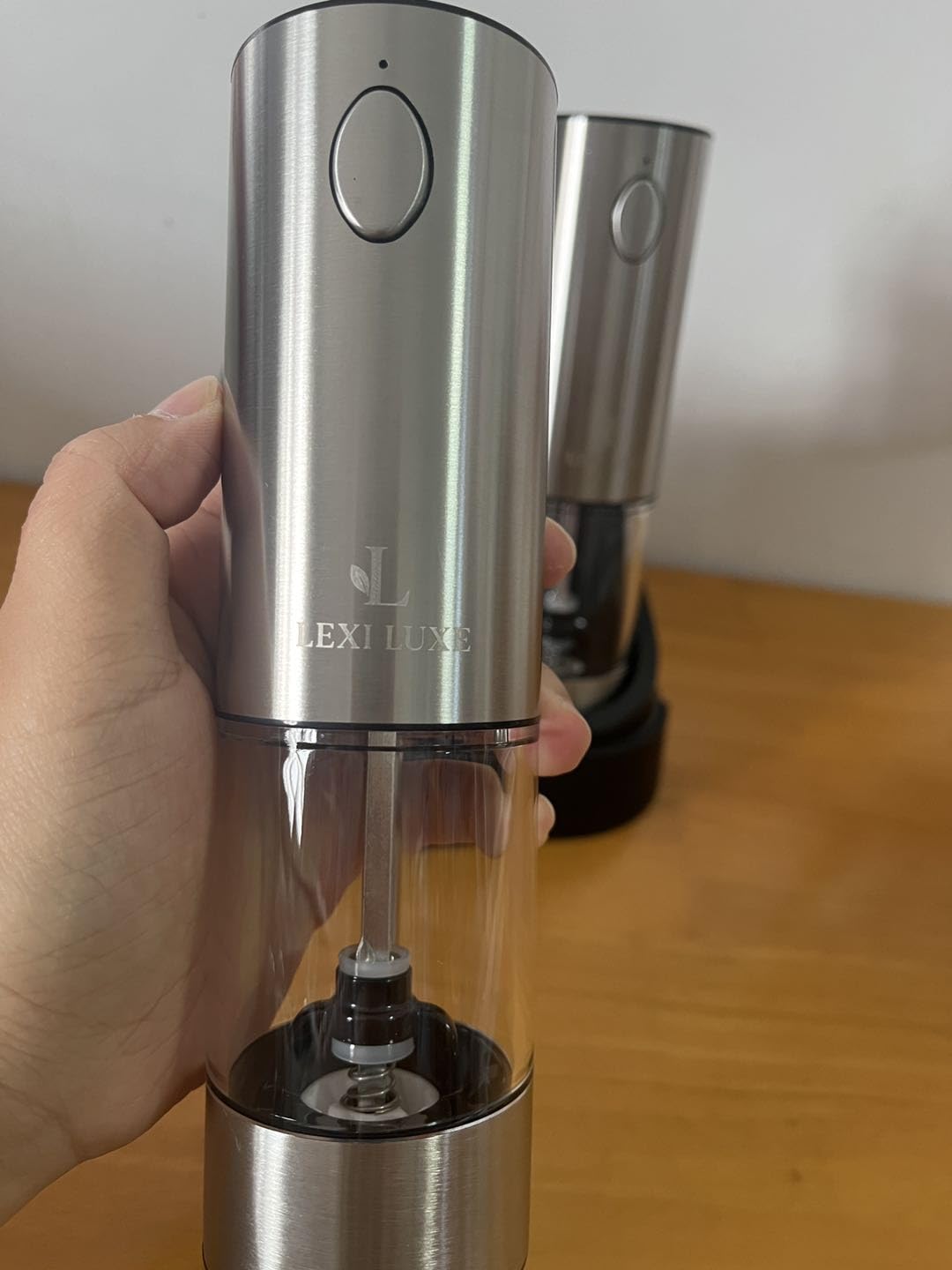 Electric Salt and Pepper Grinder Set, Rechargeable USB-C Automatic Grinder with Charging Base, LED Light, Adjustable Coarseness – Stainless Steel Pepper Mill Set (SILVER)
