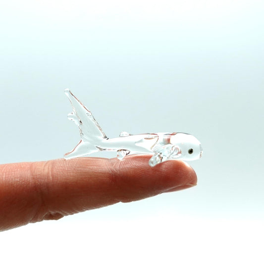 Sansukjai Whale-Shark Tiny Figurines Hand Blown Glass Art Sea Animals Collectible Gift Home Décor (Clear)