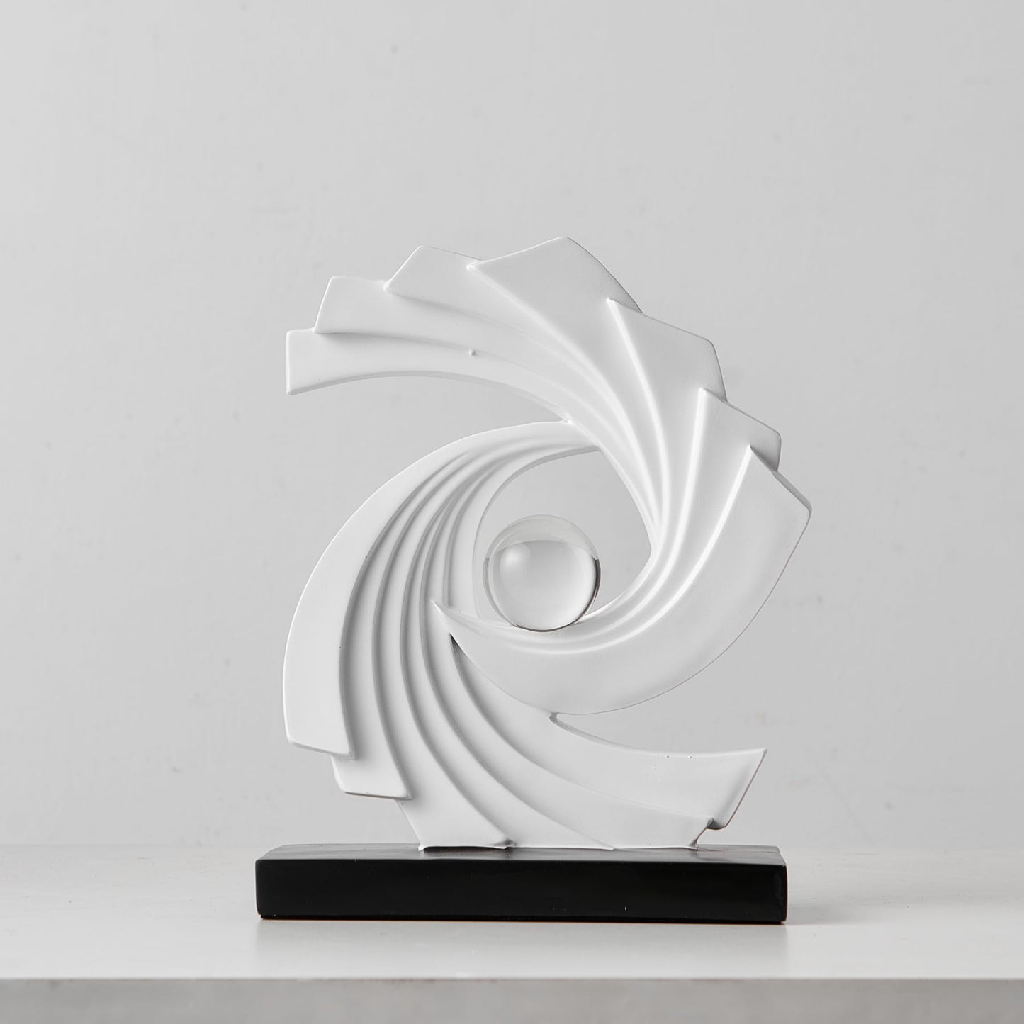 XYQXYQ Abstract Art Statue,Modern Gold Minimalist Decoration,Geometric Abstract Sculpture,Decoraciones para Sala Bedroom Office Coffee Tabletop Centerpiece Decoration Resin Collectibles (White)