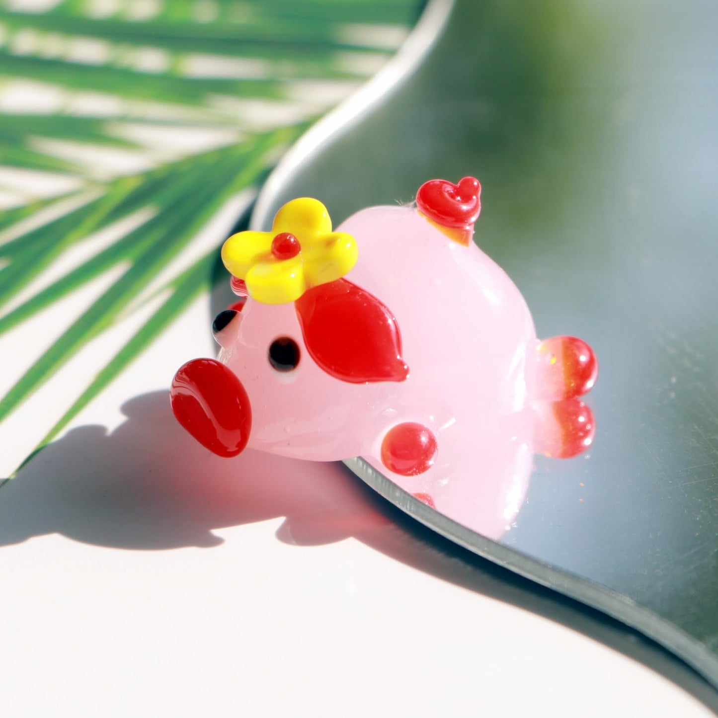 Crrezhai Handcrafted Glass Pig Figurine Crystal Animal Decor, MIni Home & Office Desk Statues, Crystal Lover’s Collection, 3D Animal Statue Lying Pig Flower