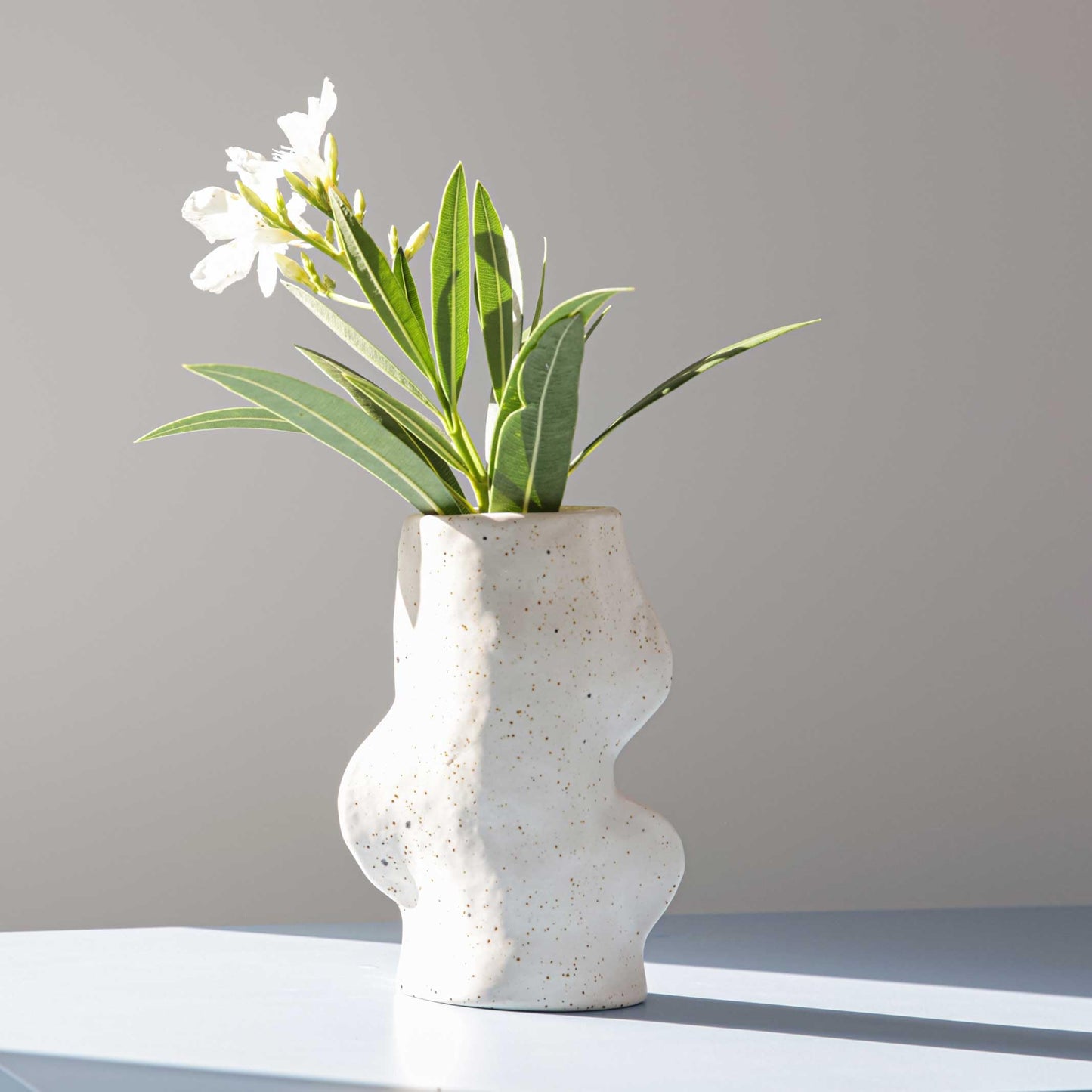Fluxo Decorative Ceramic Vase, Medium 4 x 6.5 inches, for Living Room, Bedroom, Dining Table, Kitchen, Wedding and Event Decor (Off White)