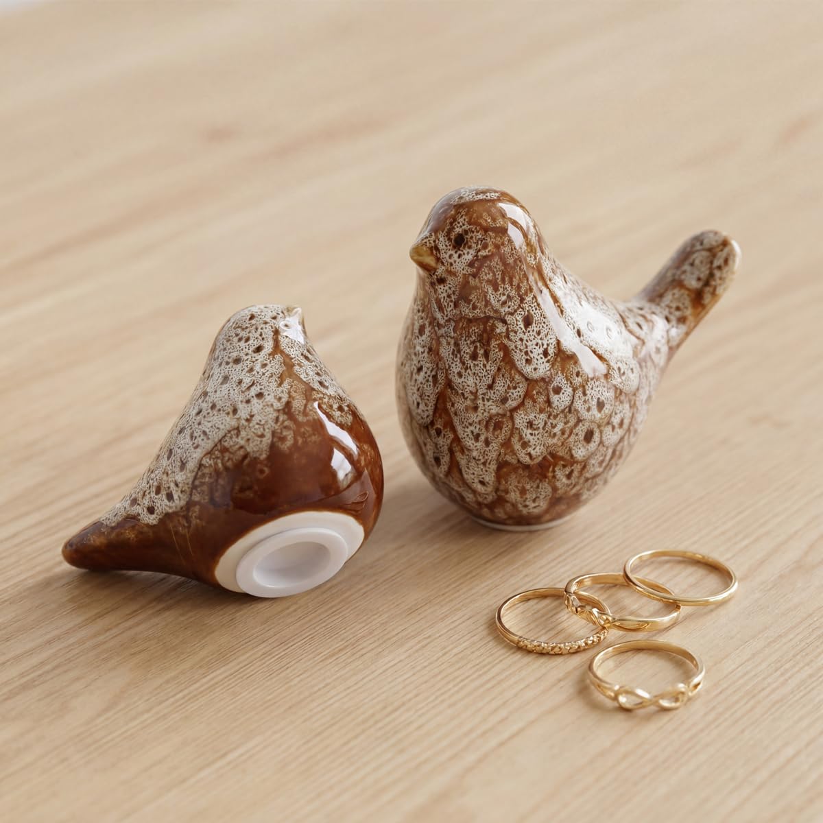 DQMPTCUA statueBird Statues, Modern Home Decor, Suitable for desks, Bookshelves, bedrooms, Living Rooms, cabinets, and Fireplace Mantel Decorations. Ceramic Animal Statues. (Off-White)