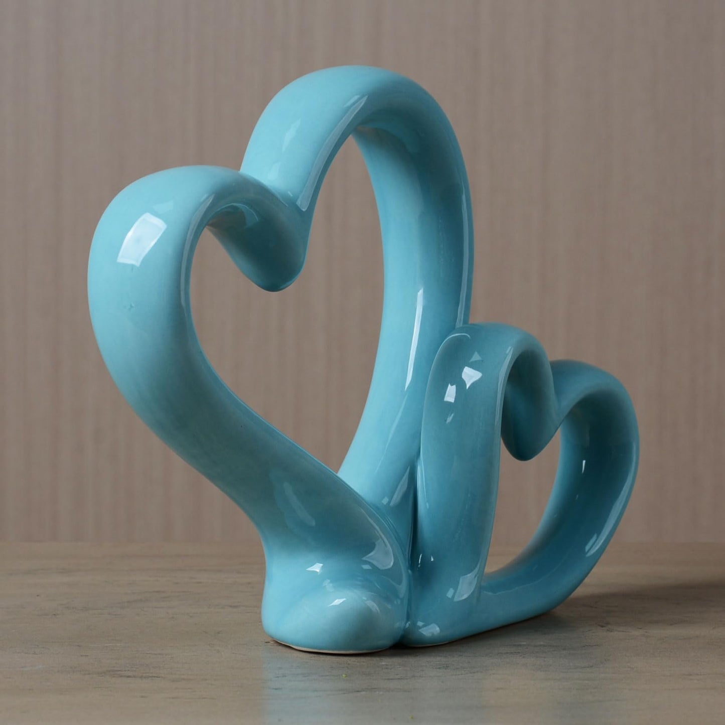 HAUCOZE Heart Statue Figurine Modern Art Sculpture Romantic Home Decor Ceramic Ornament Gift for Living Dining Room Bedroom 9.5 Inch