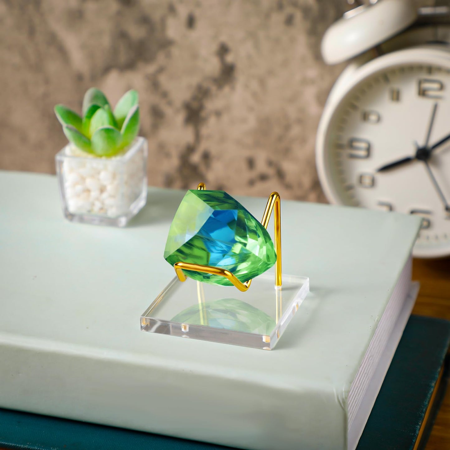 Wenqik 4 Pcs Metal Crystal Display Stand Rock Holder Crystal Display Shelf with Metal Arms Acrylic Pedestal Base for Mineral Gemstone Agate Fossil Coral Geode Jewelry Collectible(Gold,2.5 x 2.5 x 2)