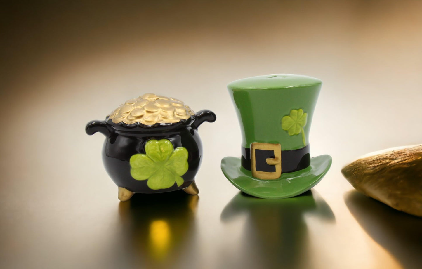 Fine Ceramic St Patrick's Irish Top Hat & Pot of Gold Salt & Pepper Shakers, 4-3/4" H