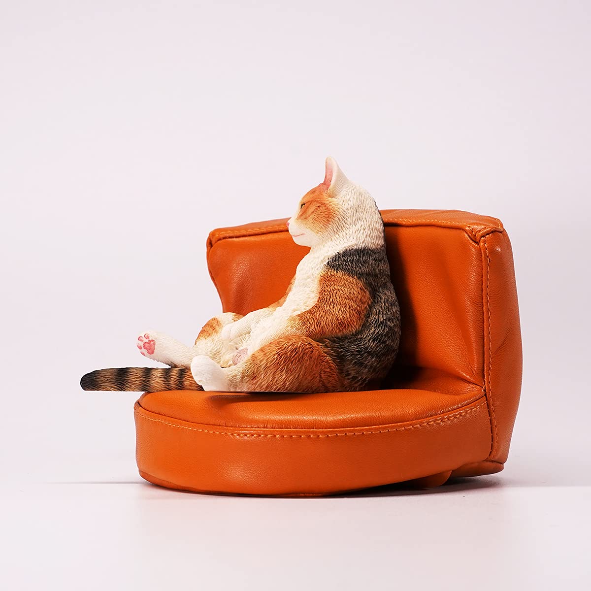 MMOS X JXK Orange Cat Resin Cat Decorations, Home Decor Cat Statue for Desktops, Durable Polyresin with Intricate Details for Cat Lovers