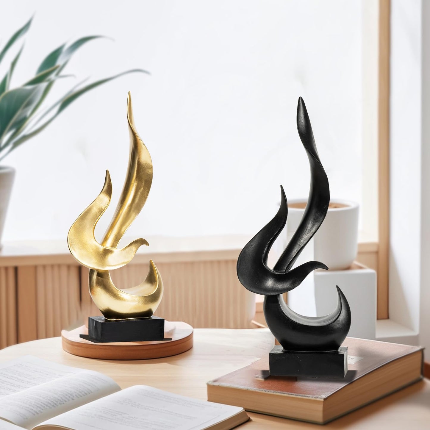Paytonture Gold Fire Flame Sculpture, Modern Abstract Resin Statue, Art Statue Home Decor for Living Room TV Stand Coffee Table Shelf Accents Decor.（Small）