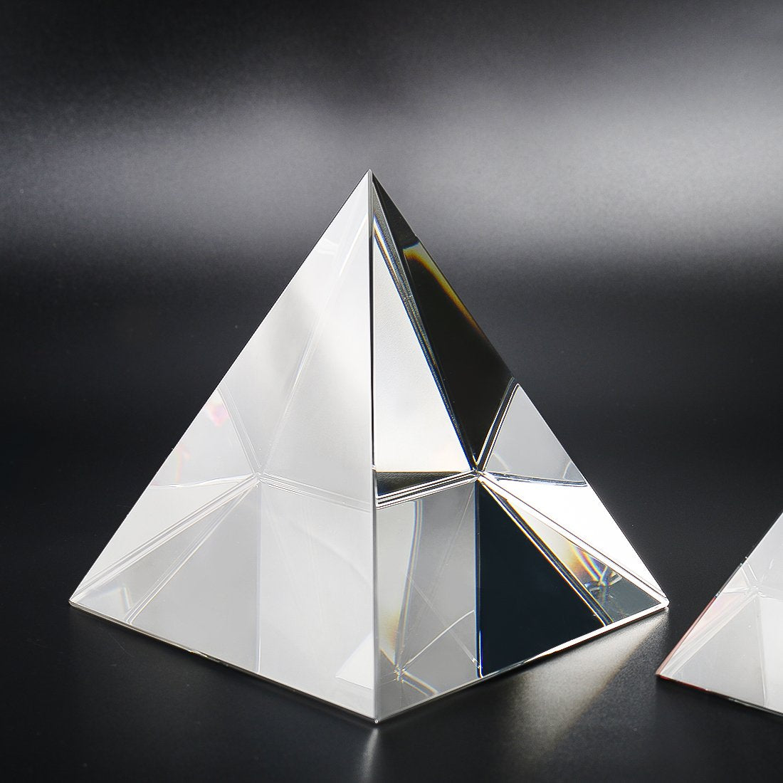 H&D HYALINE & DORA 4.3" H Large Clear Crystal Pyramid Paperweight with Gift Box for Prosperity
