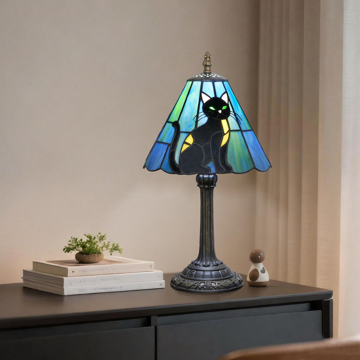 KIPHEPI Tiffany Lamp Stained Glass Table Lamp 8X8X14 Inches Black Cat Style Living Room Bedroom Dorm Kitchen Home Decor Festival Birthday Gift