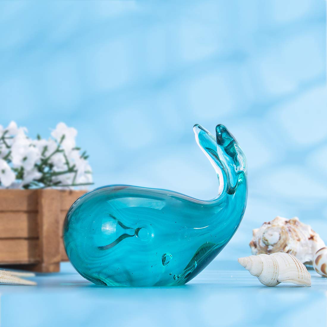 HDCRYSTALGIFTS Blown Glass Whale Figurine Collectibles 3.5'' Handmade Glass Sea Animal Paperweight Aquarium Decor Gift for Mom Women Ocean Lovers