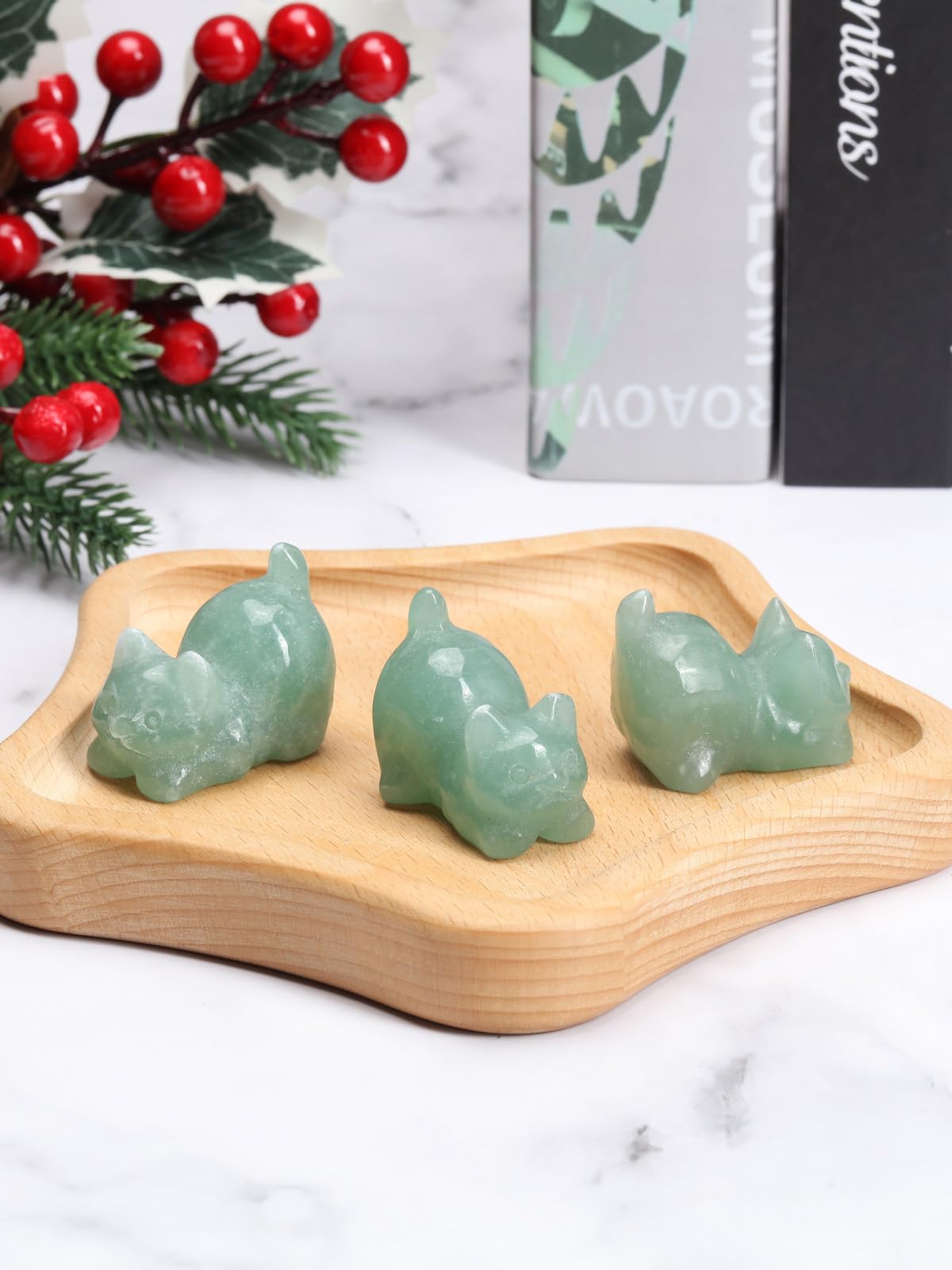 CrystalTears Green Aventurine Crystal Cat Figurine Carved Healing Crystals Gemstones Cat Animal Statue Cute Cat Ornament for Home Desk Decor Good Luck Cat Gifts for Women Men Christmas 1.6”