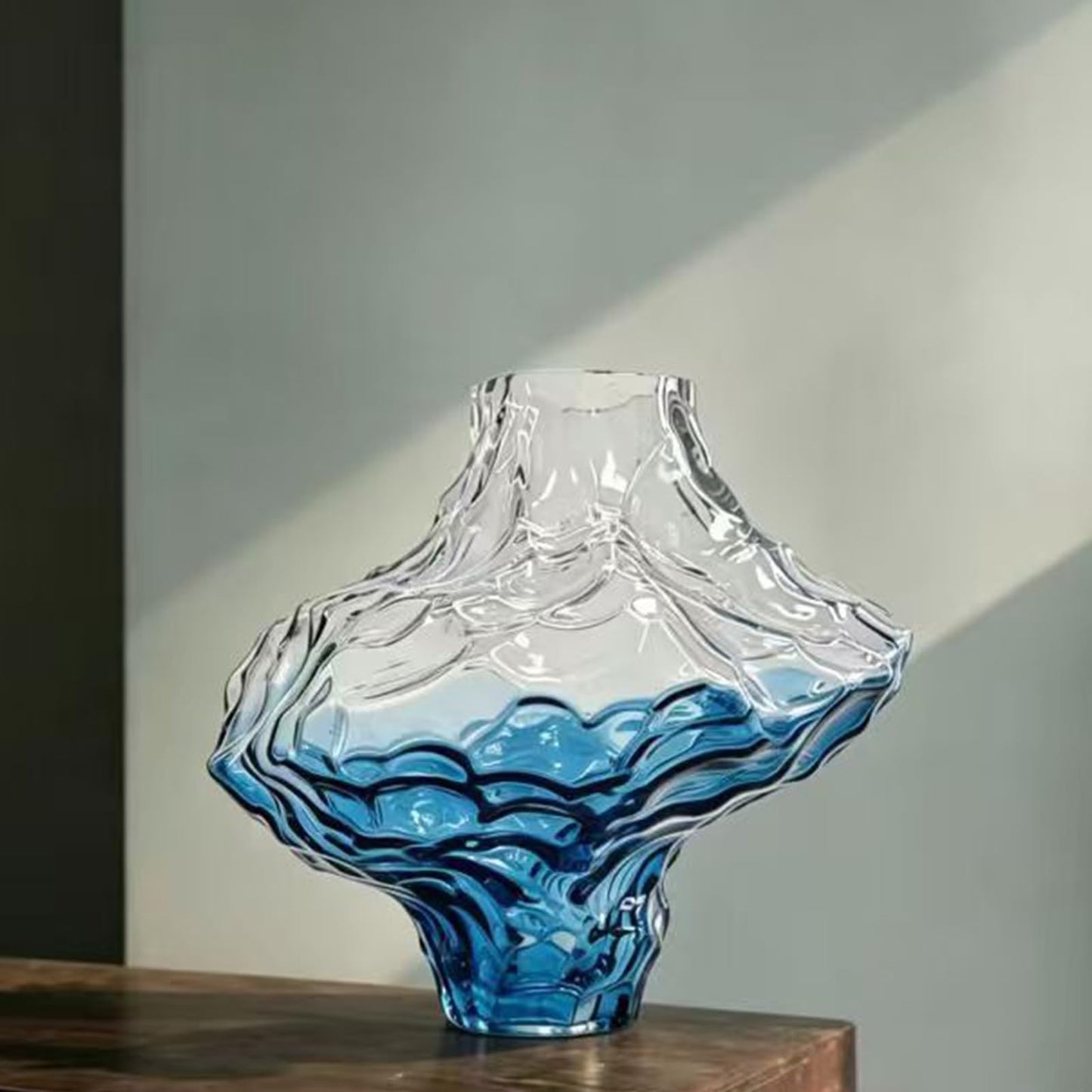 USmagically Glass Vase, Blue Glass Vase Modern Clear Flower Vases 6.29 Inch, Thickened Glass Vases for Centerpieces, Minimalist Decorative Vase for Living Room Kitchen Office Wedding