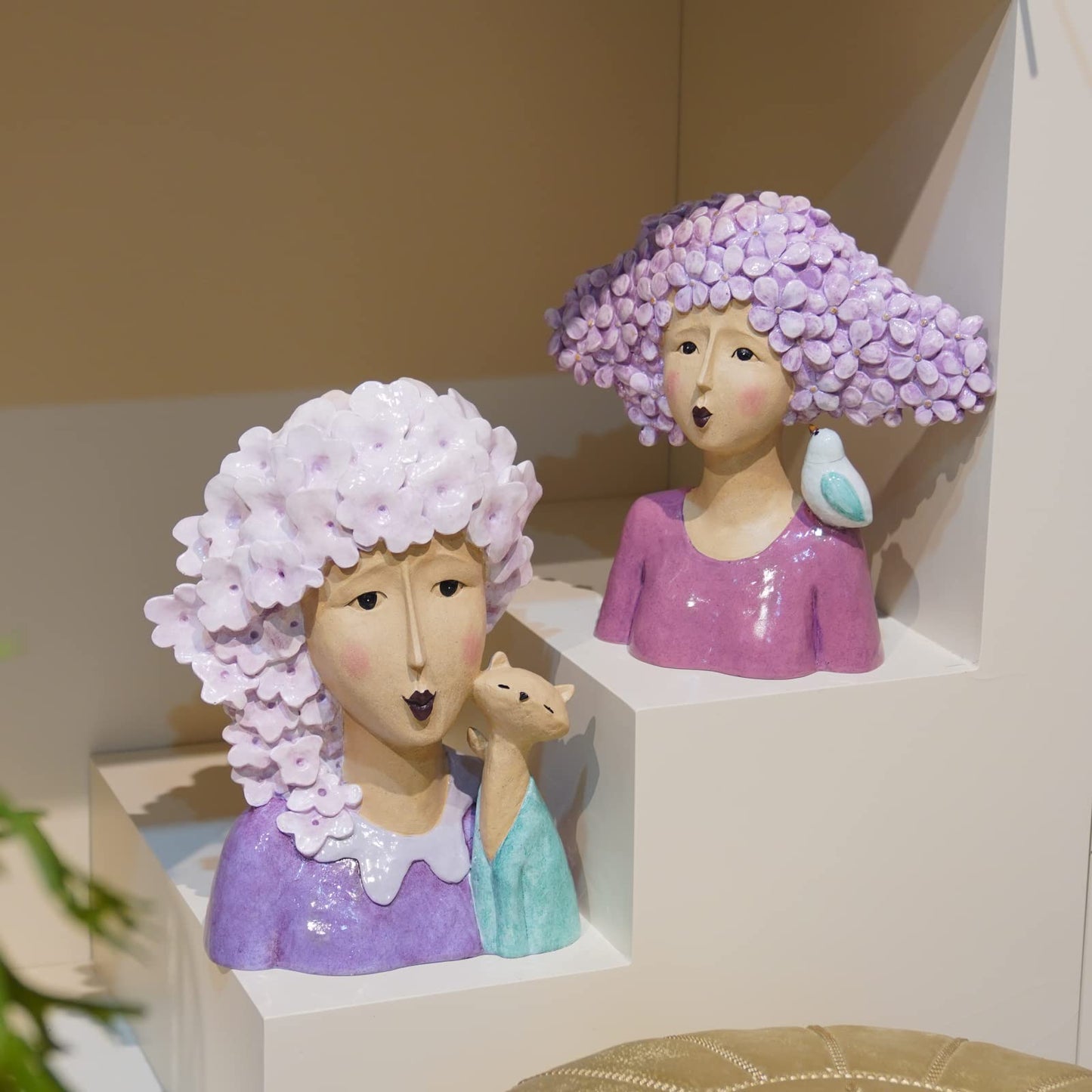 DiliComing Garden-Statues Women-Head Statues for Home Decor - 13 Inch Women with Cat Modern Art Statue, Resin Cat Sculptures for Garden, Tabletop, Livingroom and Office(Purple)
