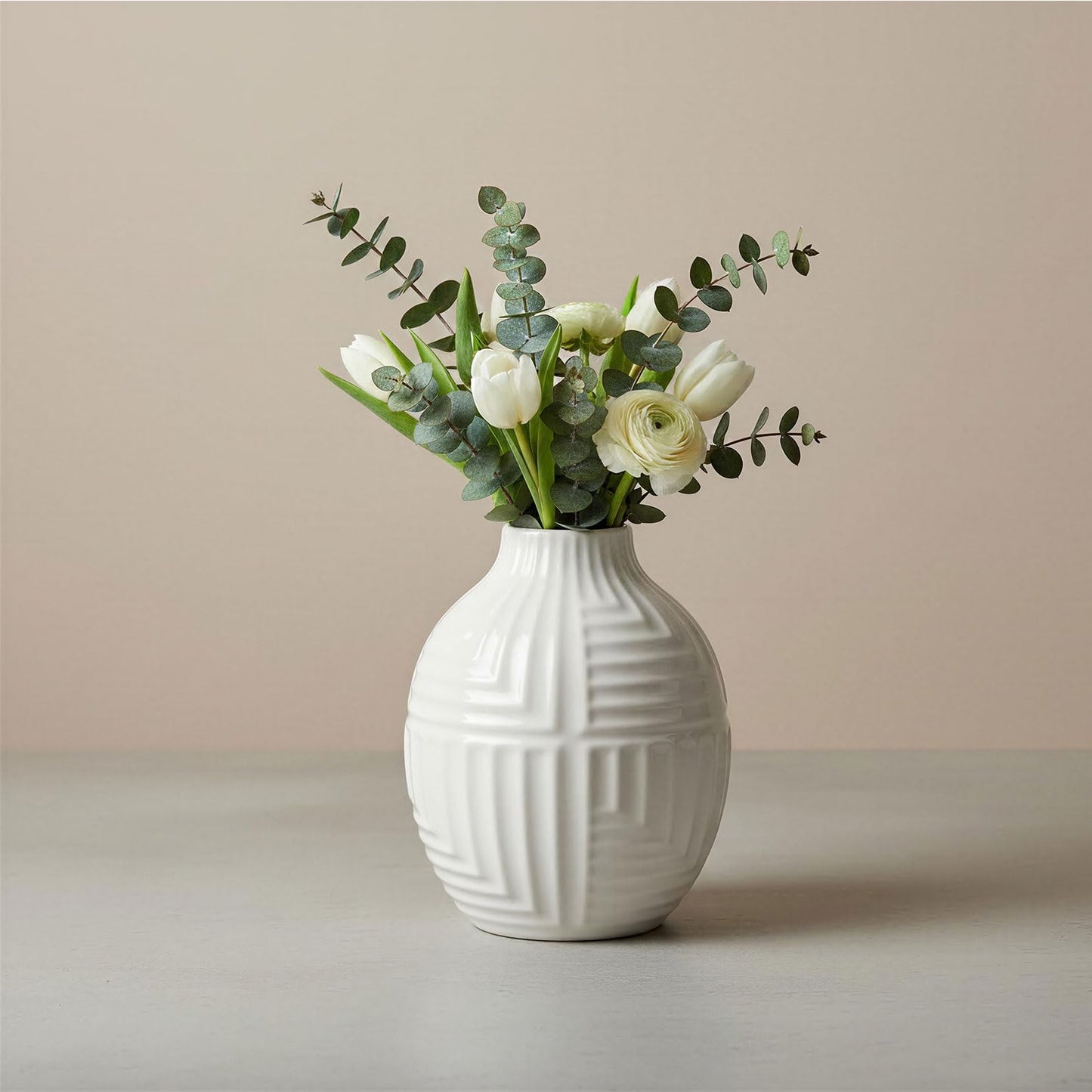 hjn Hand-Glazed White Ceramic Vase - 5.7" H Modern Decorative Centerpiece Vase for Fresh/Dried Flowers, Home Decor for Living Room Bookshelf Mantel | Wedding Housewarming Gift