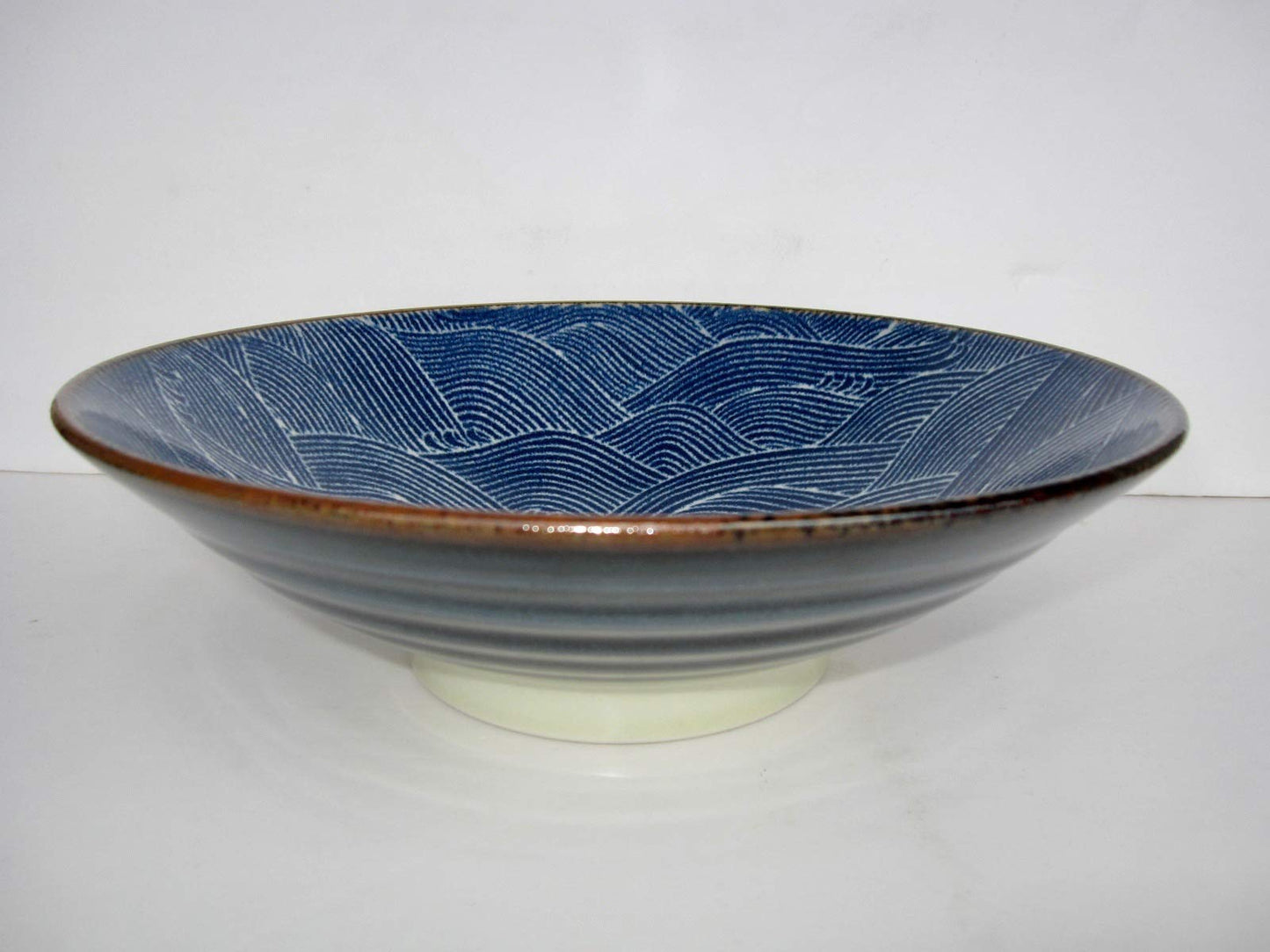 Japanese 9.65 Inches in Diameter Blue Ocean Wave Seigaiha Ceramic Serving Bowl TR52116 from Japan