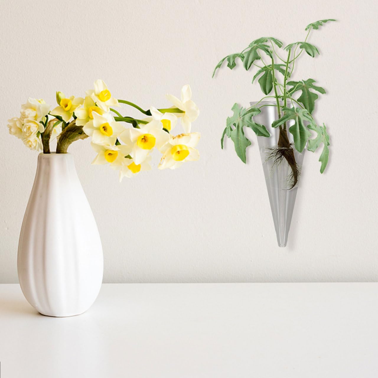Wakauto Clear Glass Wall Vase Cone Shape Decorative Hanging Planter for Hydroponic Flowers and Greenery Chic Wall Mounted Bud Holder for Home Dorm Office