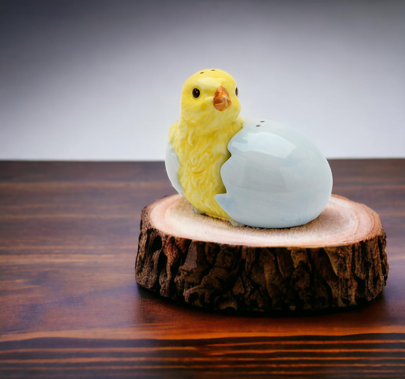 Fine Ceramic Baby Chick Chicken with Hatched Egg Salt & Pepper Shakers Ser, 3-1/8" H