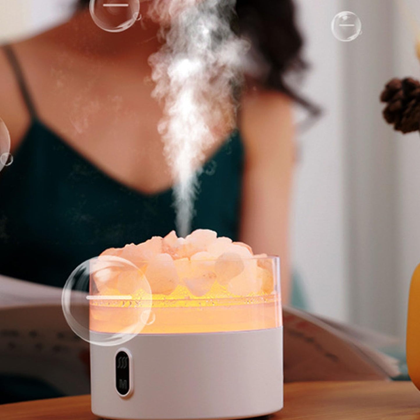 Salt Stone Lamp Diffuser Humidifier, 7 Colorful Light Intelligent Aromatherapy Mist Humidify Machine USE Charging Suitable for Office Desktop Home Bedroom Car