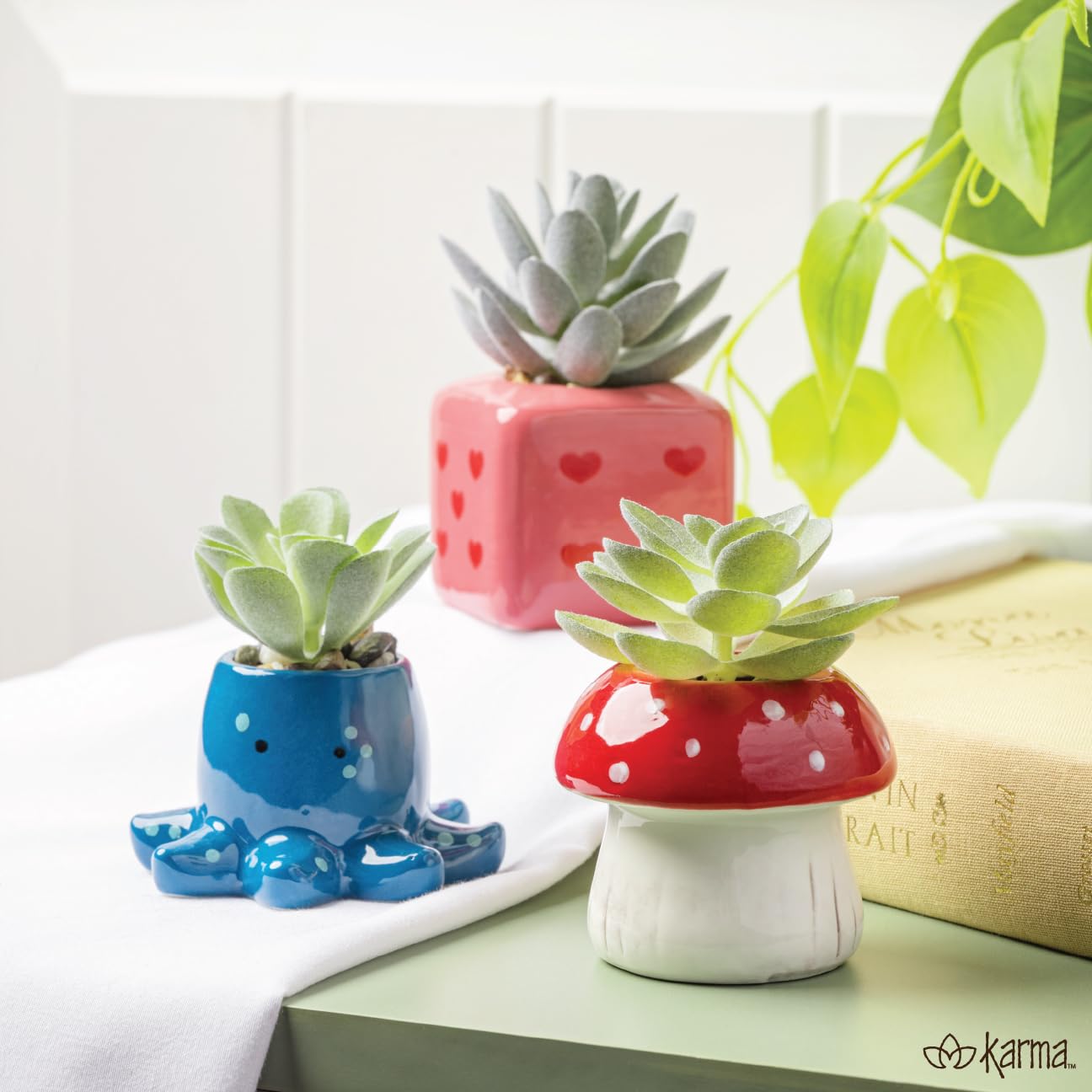 Karma, Shaped Succulent Pot, Artificial Succulents in Ceramic Pot, Faux Mini Succulent Plant, Desk Decor, Office Plants, Succulent Décor Faux Succulent Plants Potted - Octopus