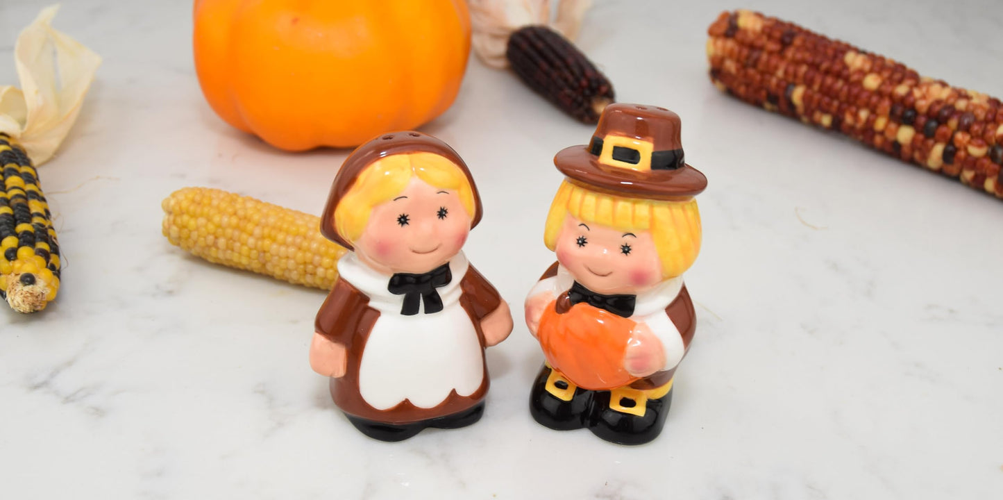 Holiday Salt and Pepper Shakers, Pilgrim Couple Holiday Ceramic Set, Holiday Decor, Barclay’s Buys