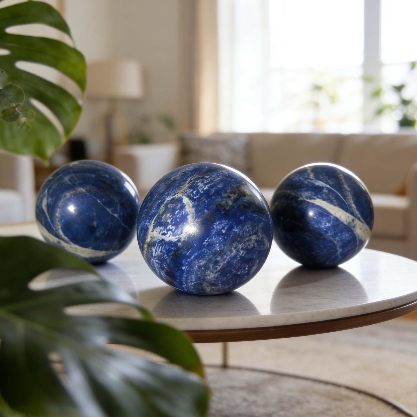 AierCrystal Natural Stone Crystal Sphere Feng Shui Home Decoration Ball Positive Energy Scrying Orb for Meditation Tool for Spiritual Space Purification Globe Diameter 5-6cm Lapis Lazuli Sphere