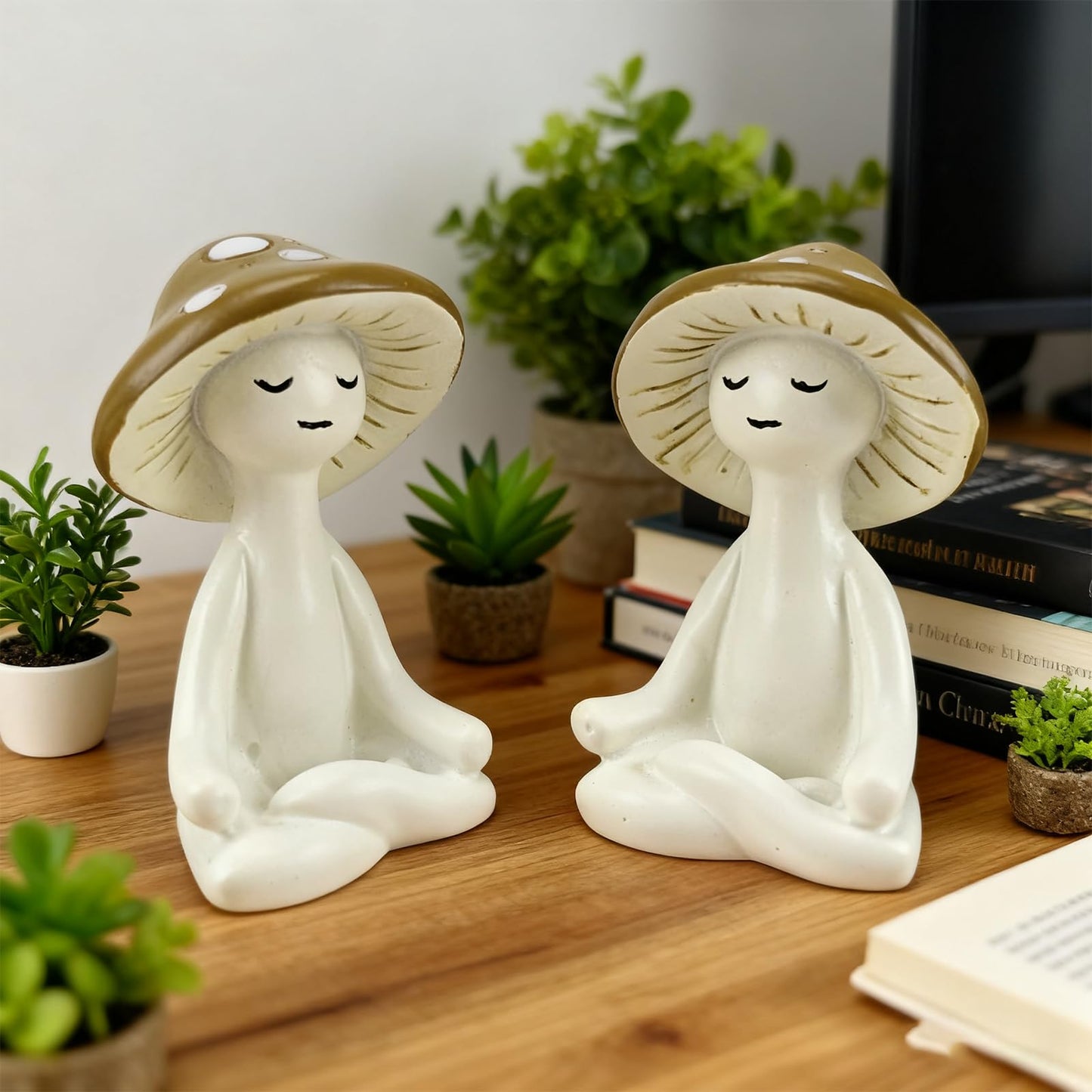 Tafelans 2Pcs Cute Meditation Mushroom Statue-Meditation Mushroom Resin Statue for Desk Living Room Resin Figurine for Home Patio Office Decor Cute Plant Statues for Tabletop Garden Backyard Decor